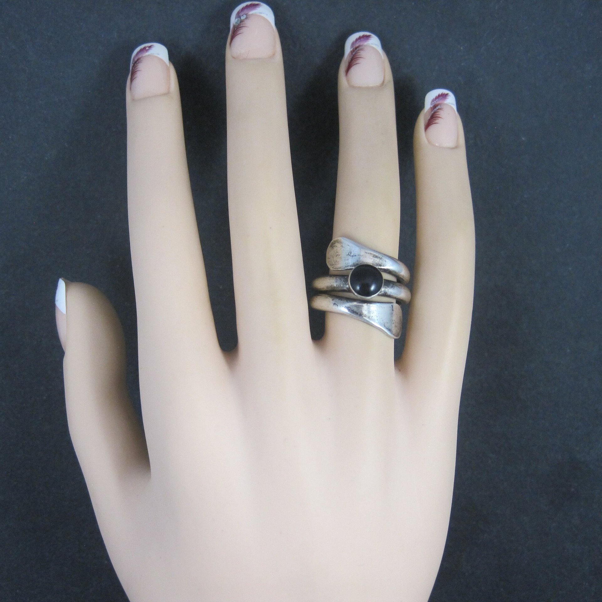 Vintage Sterling Black Wrap Ring Size 7