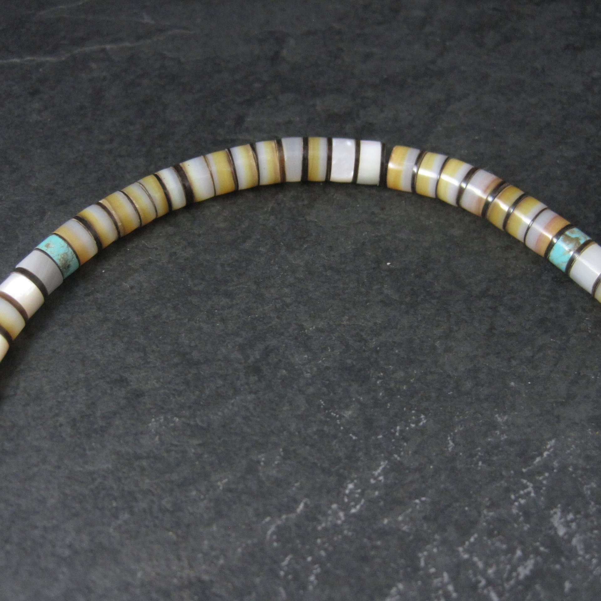 Southwestern Turquoise Shell Necklace 17"