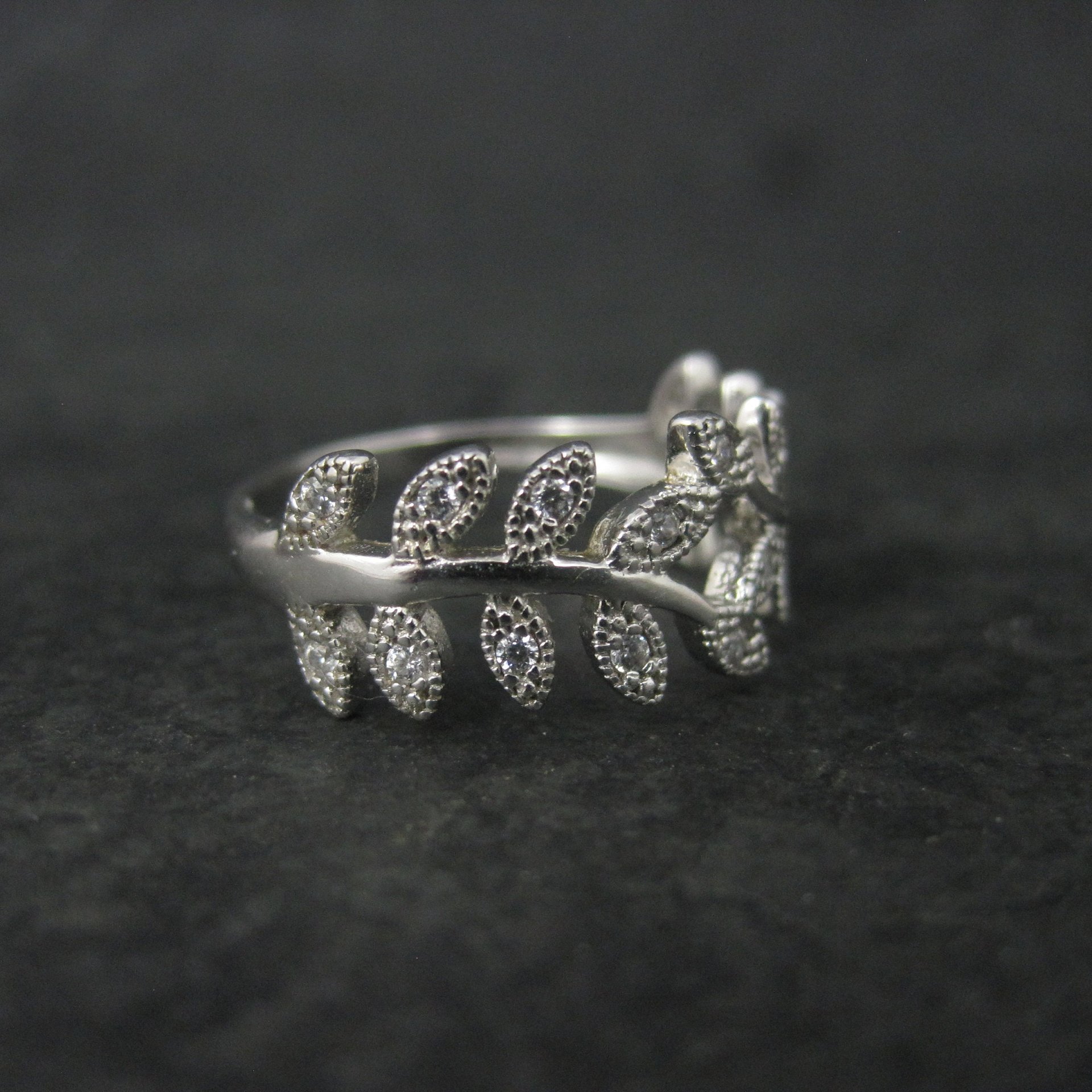 Estate Sterling Leaf Vine Ring Size 7