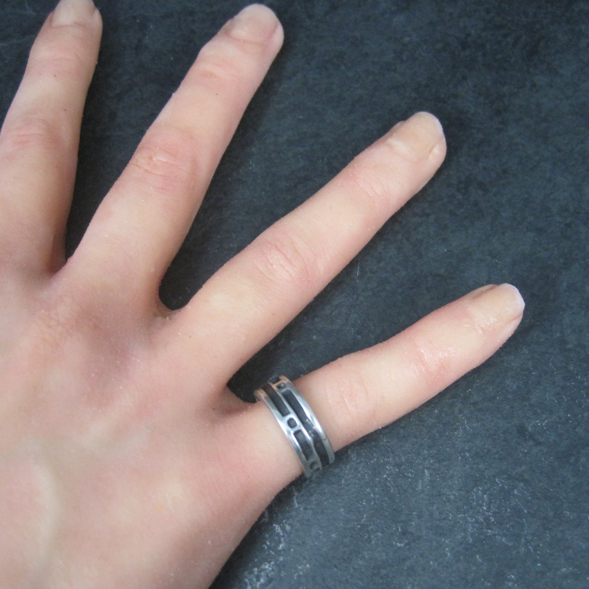 Vintage Sterling Tribal Band Ring Size 6