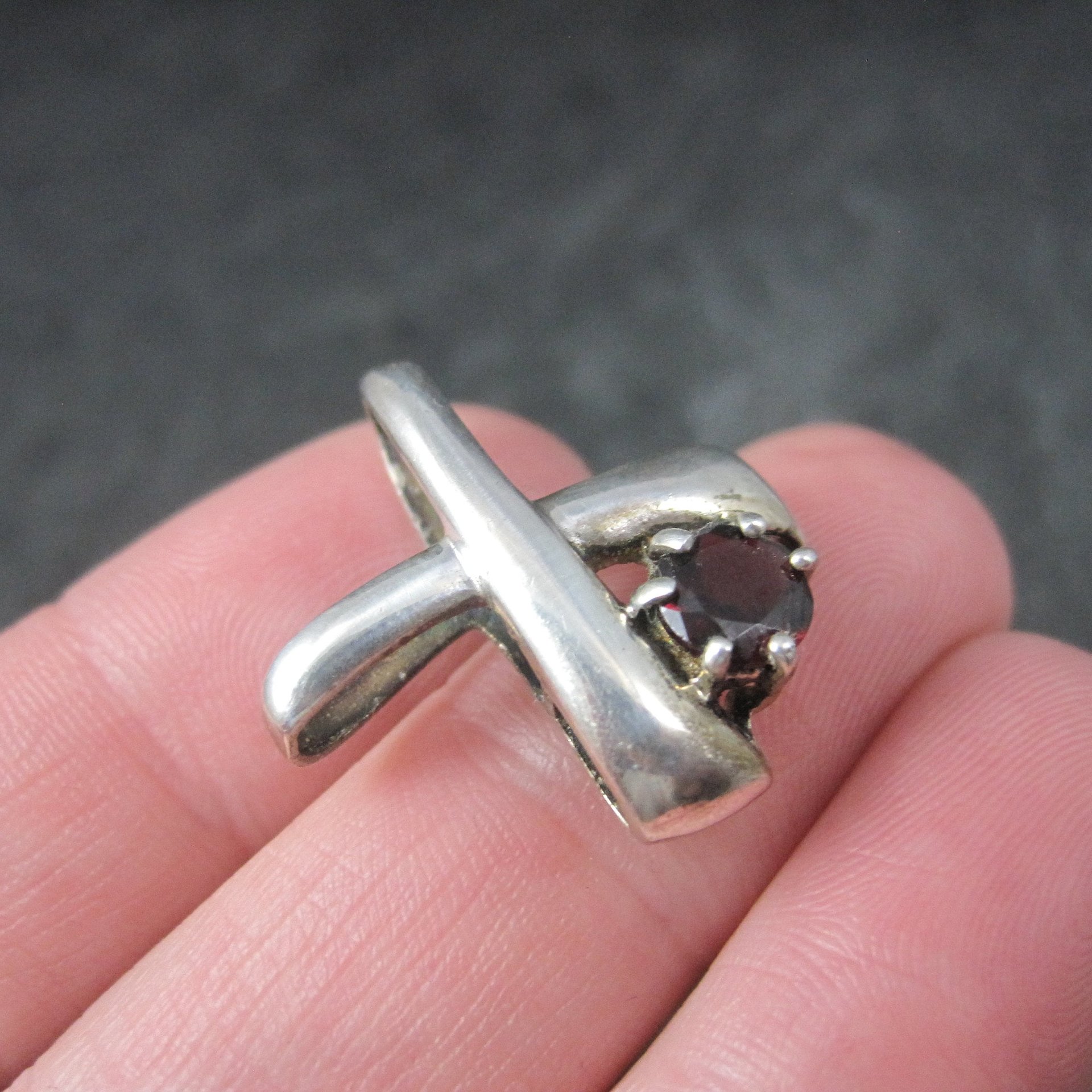 Vintage Sterling X Garnet Pendant