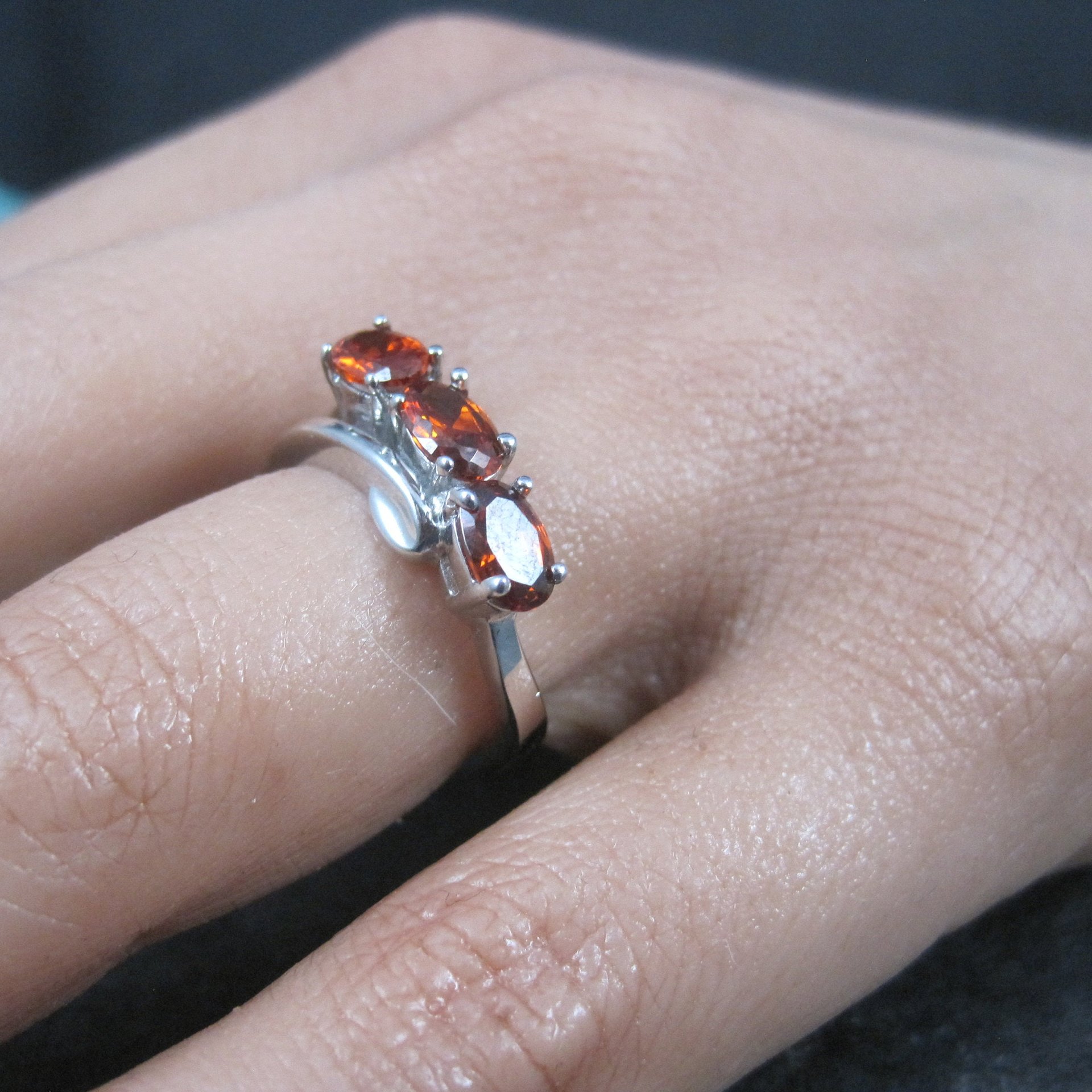 Vintage 10K White Gold Garnet Ring Size 6