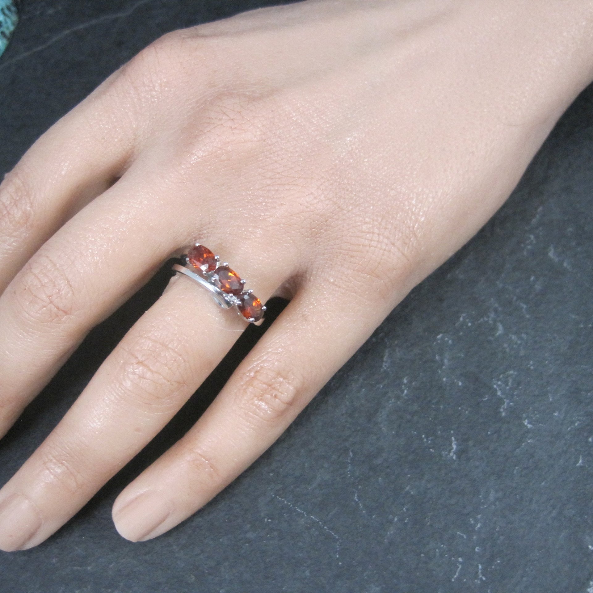 Vintage 10K White Gold Garnet Ring Size 6