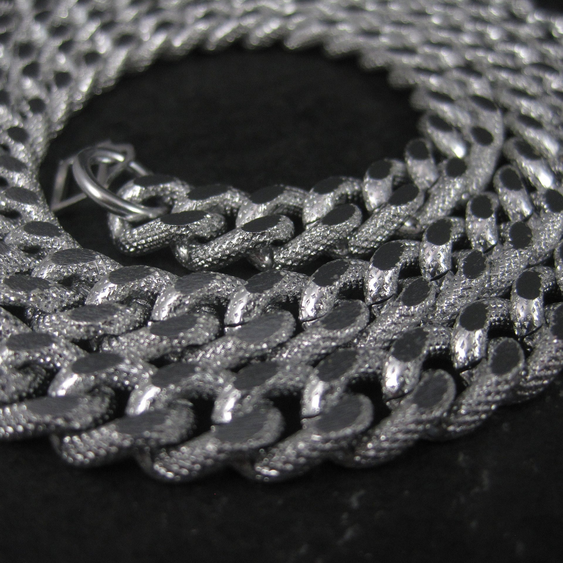 Vintage German Textured Figaro Chain 25 Inches