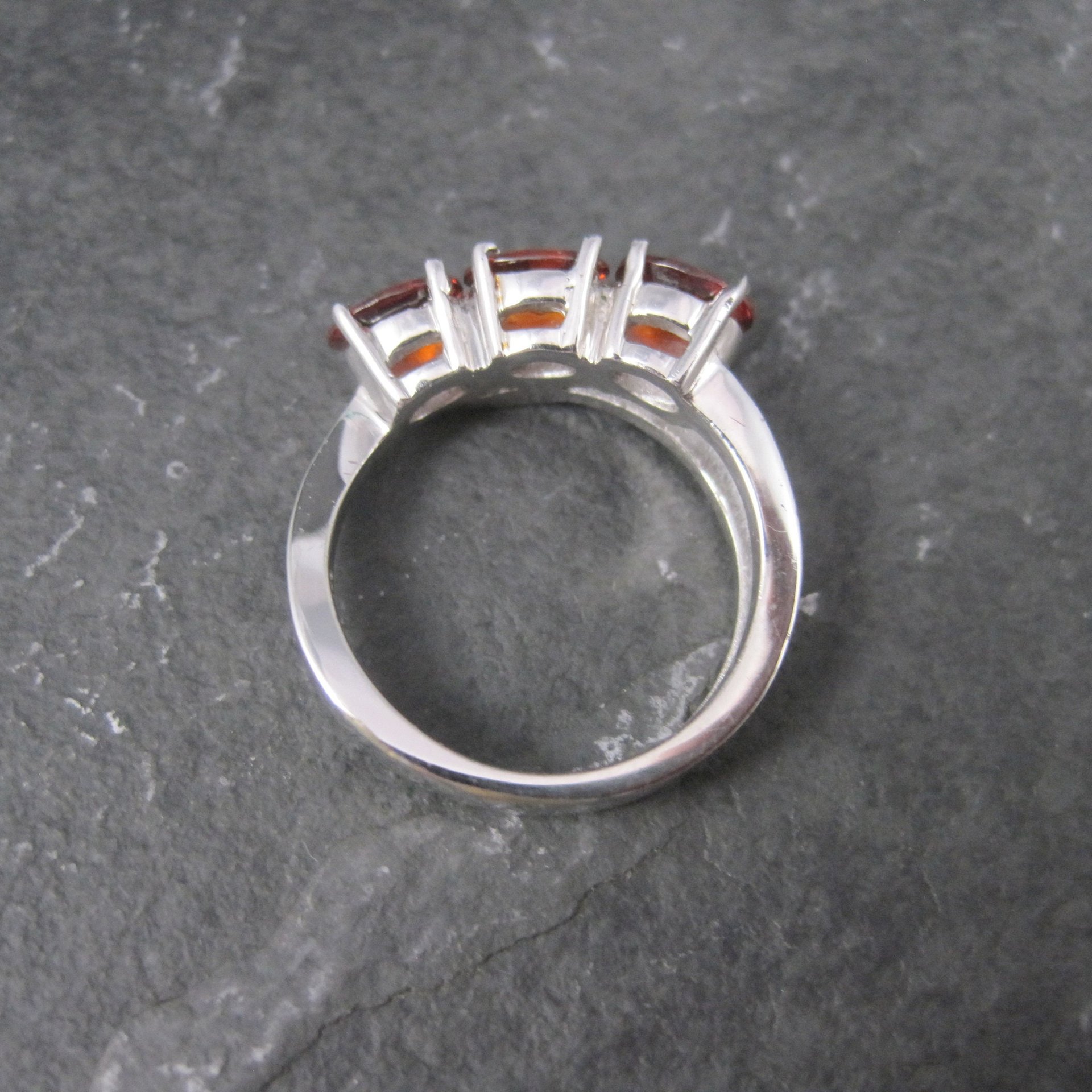 Vintage 10K White Gold Garnet Ring Size 6