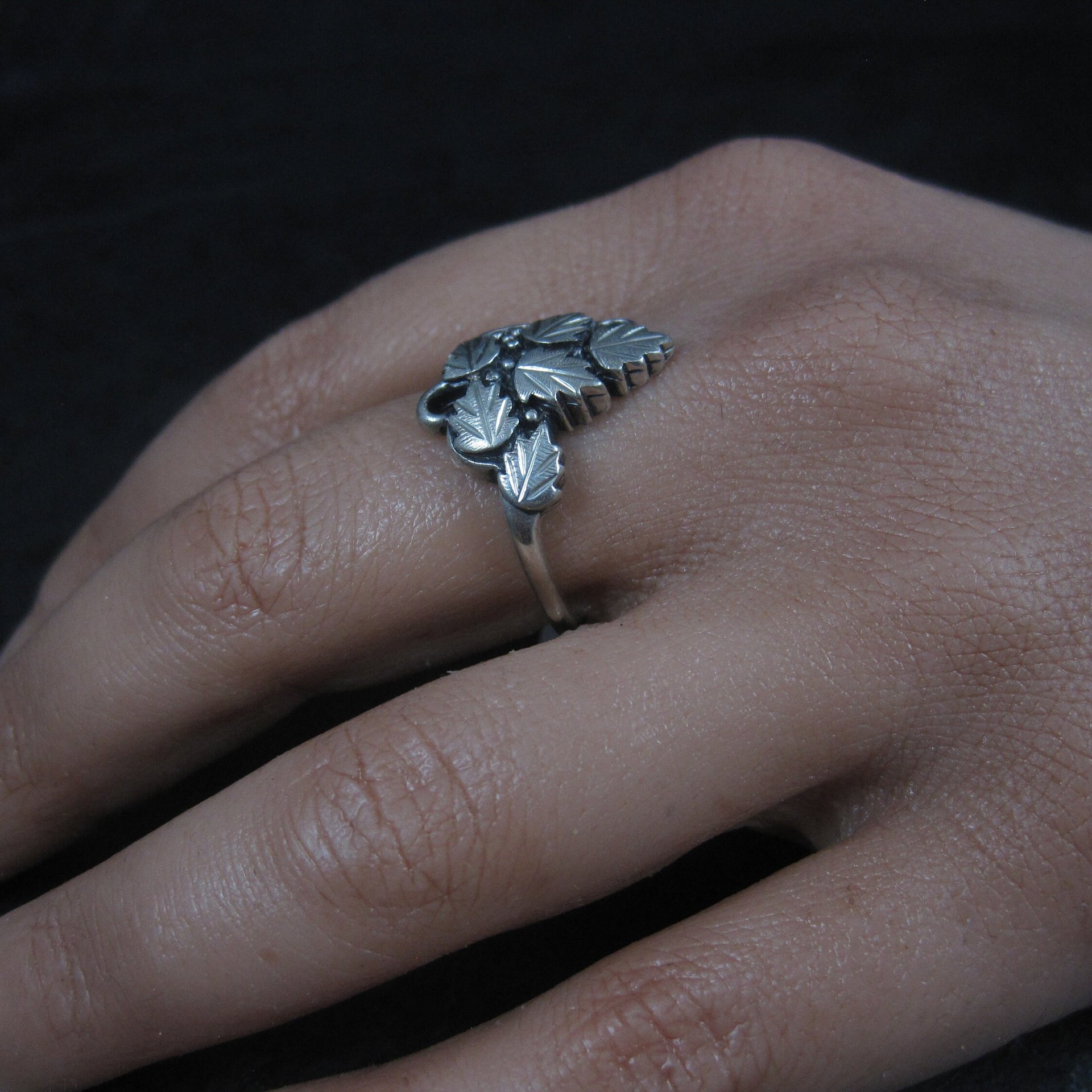 Vintage Black Hills Silver Leaf Ring