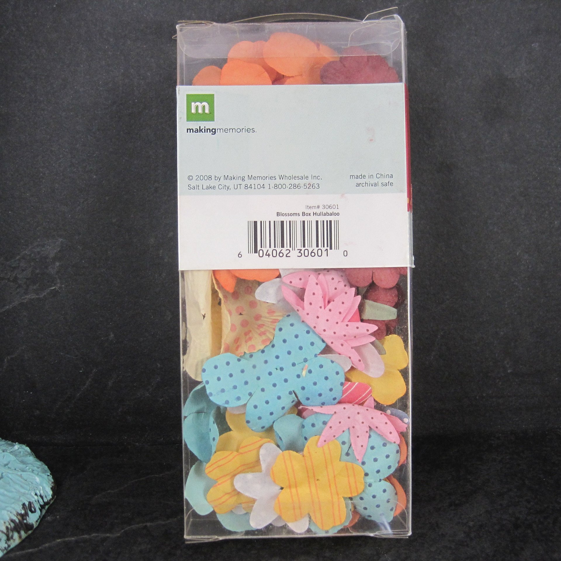 Discontinued Making Memories Hullabaloo Paper Flowers