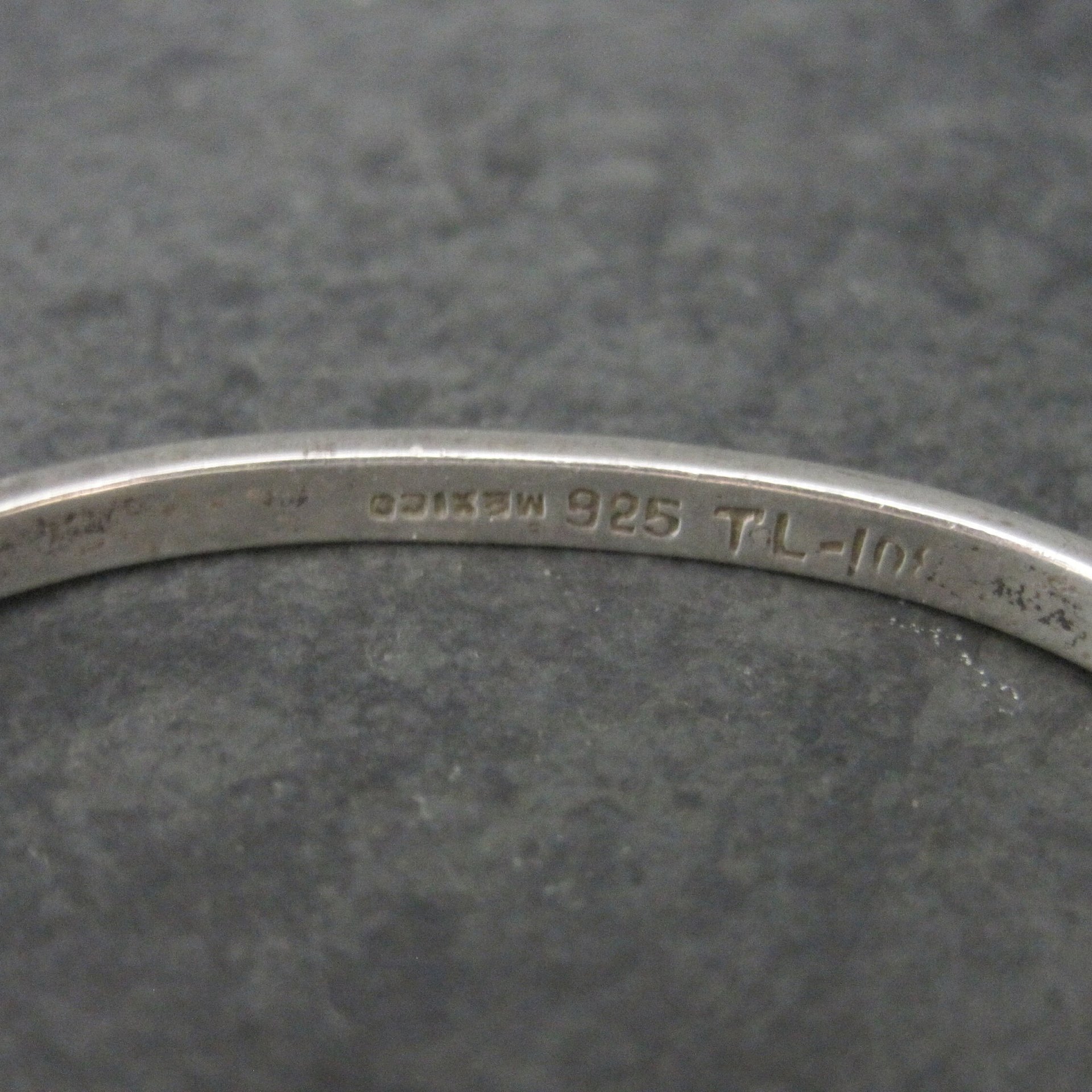Vintage Mexican Sterling Jet Inlay Bangle Bracelet 6 1/4 Inches