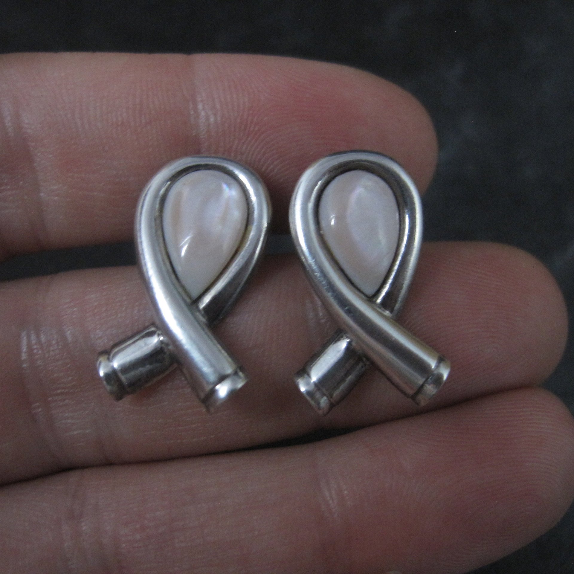 Sterling Mother of Pearl Pink Ribbon Earrings Boma