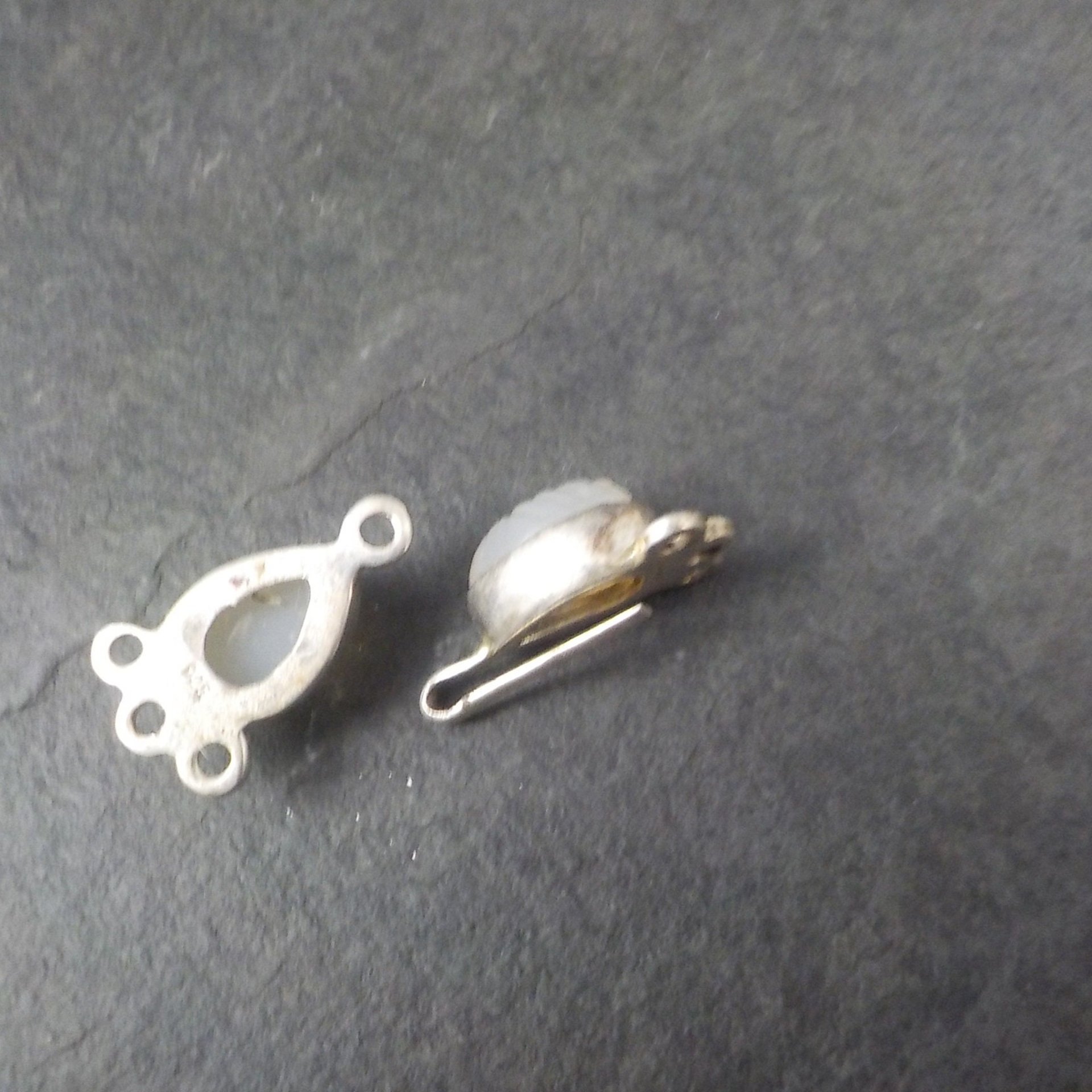 Sterling 3 Strand Carved Quartz Hook Clasp