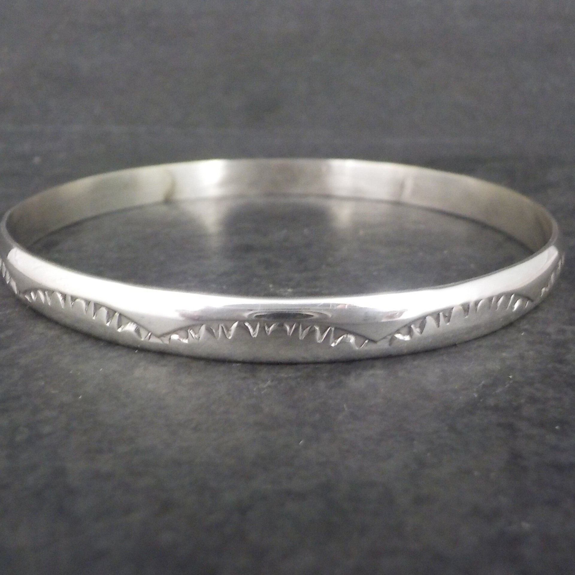 Navajo Vintage Sterling Bangle Bracelet 7.5 Inches