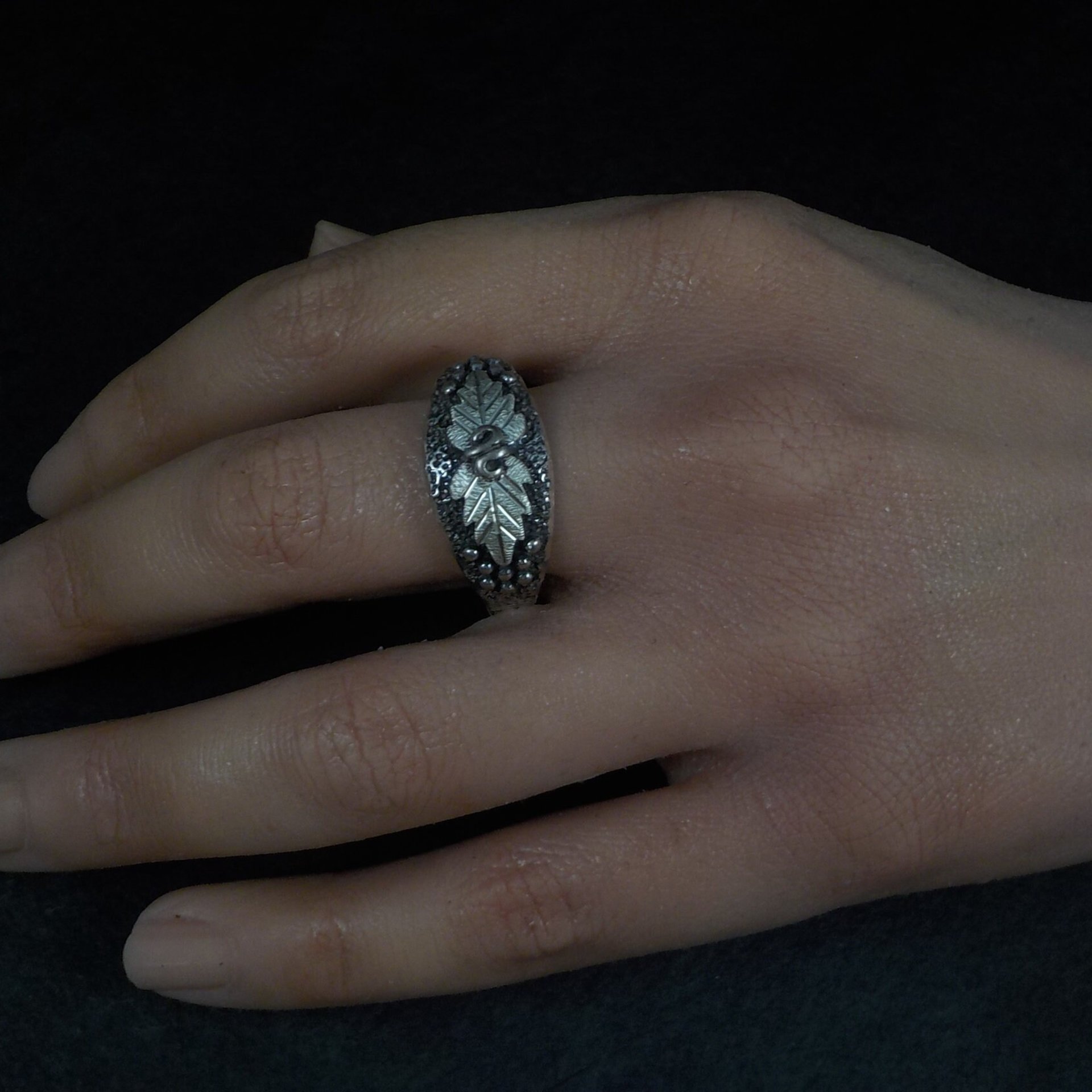 Mens Black Hills Silver Leaf Ring 90s New Old Stock Multiple Sizes Available