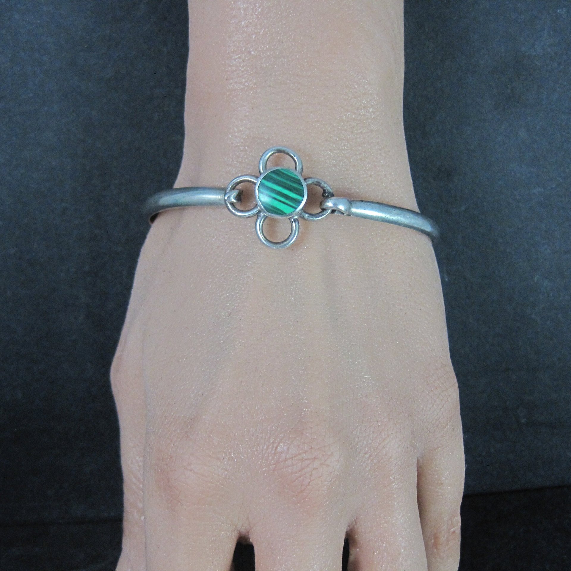 Vintage Mexican Sterling Malachite Bangle Bracelet 7.5 Inches