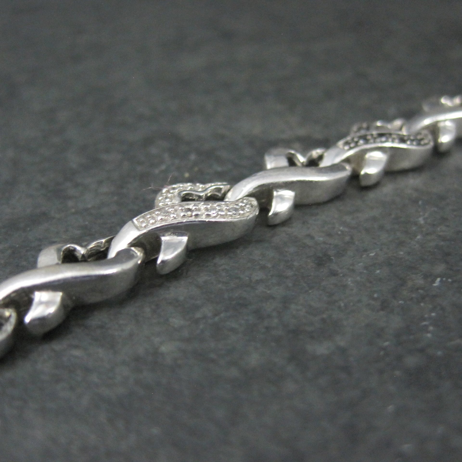 Vintage Sterling Diamond Illusion Heart Bracelet 6.25"
