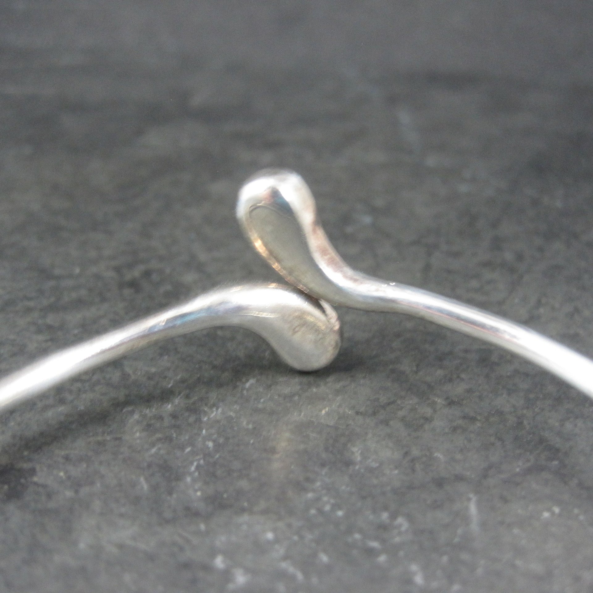 Vintage Sterling Crossover Bangle Bracelet 6.75"