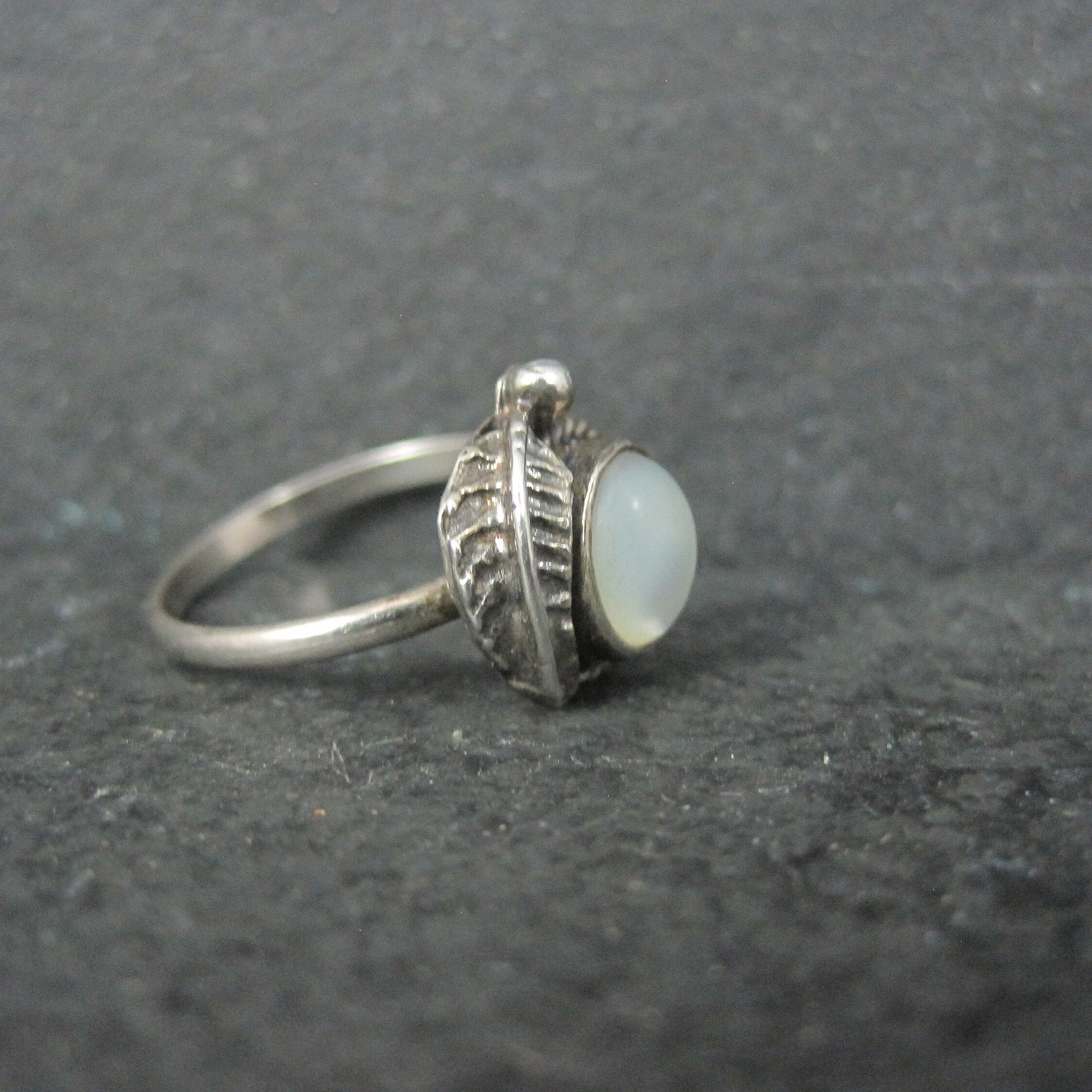 Dainty Southwestern Sterling Mother of Pearl Ring Size 5