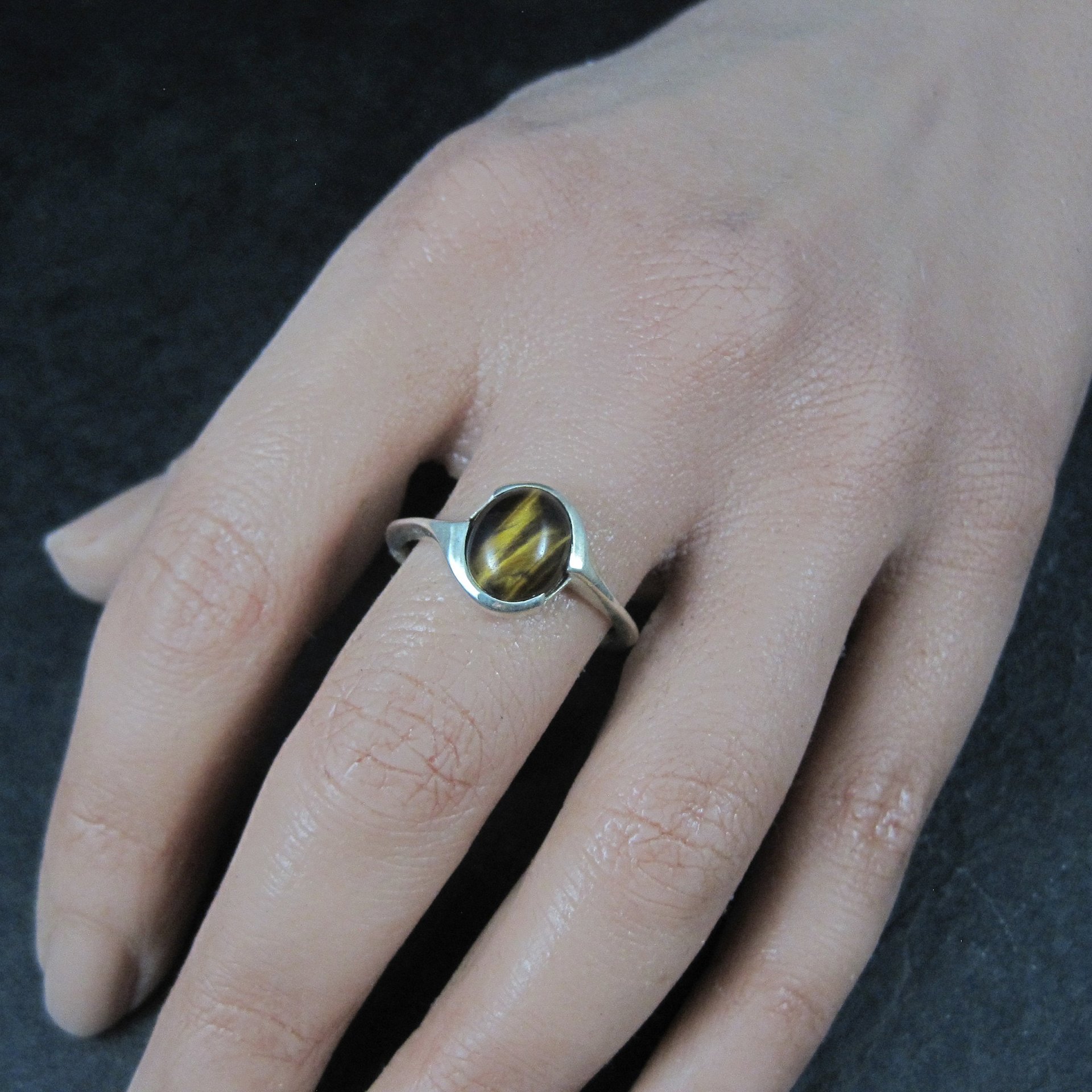 Vintage Sterling Tigers Eye Ring Size 9 NOS