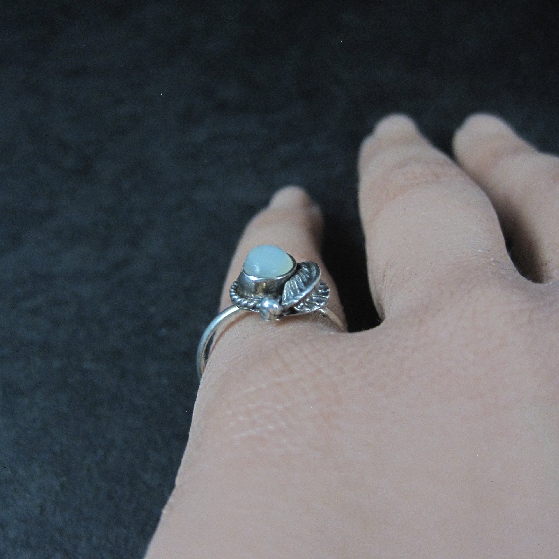 Dainty Southwestern Sterling Mother of Pearl Ring Size 5