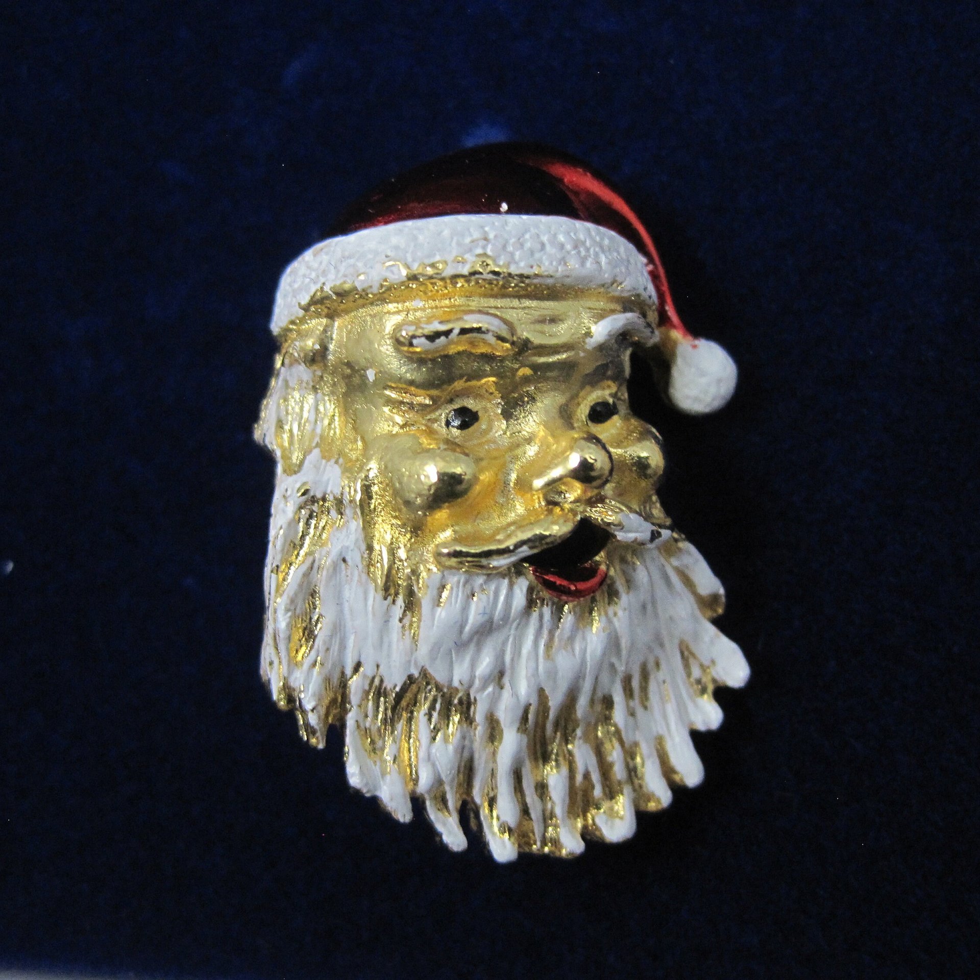 Gerrys Enamel Santa Brooch New Old Stock