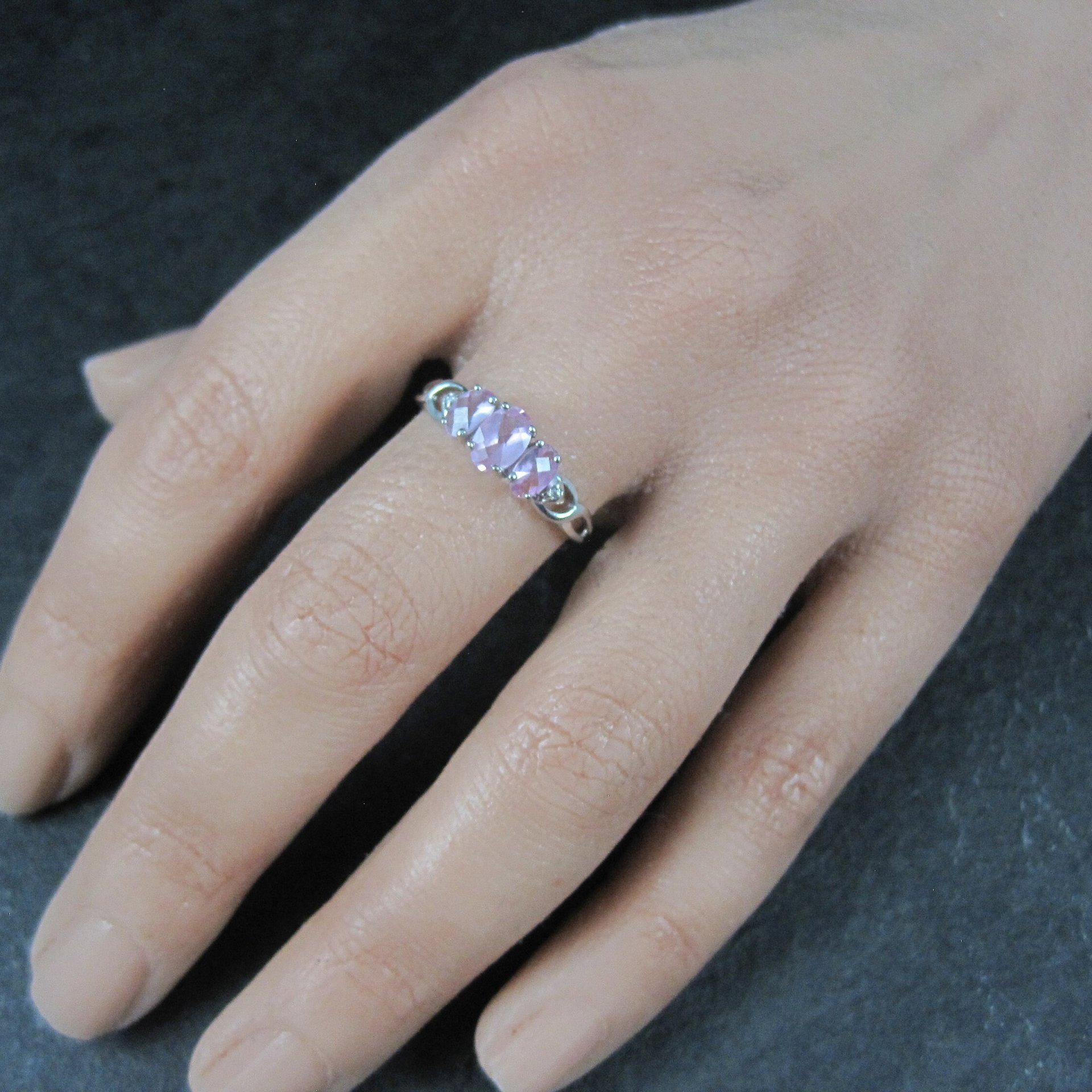 Dainty Vintage 10K Pink Topaz Ring Size 7