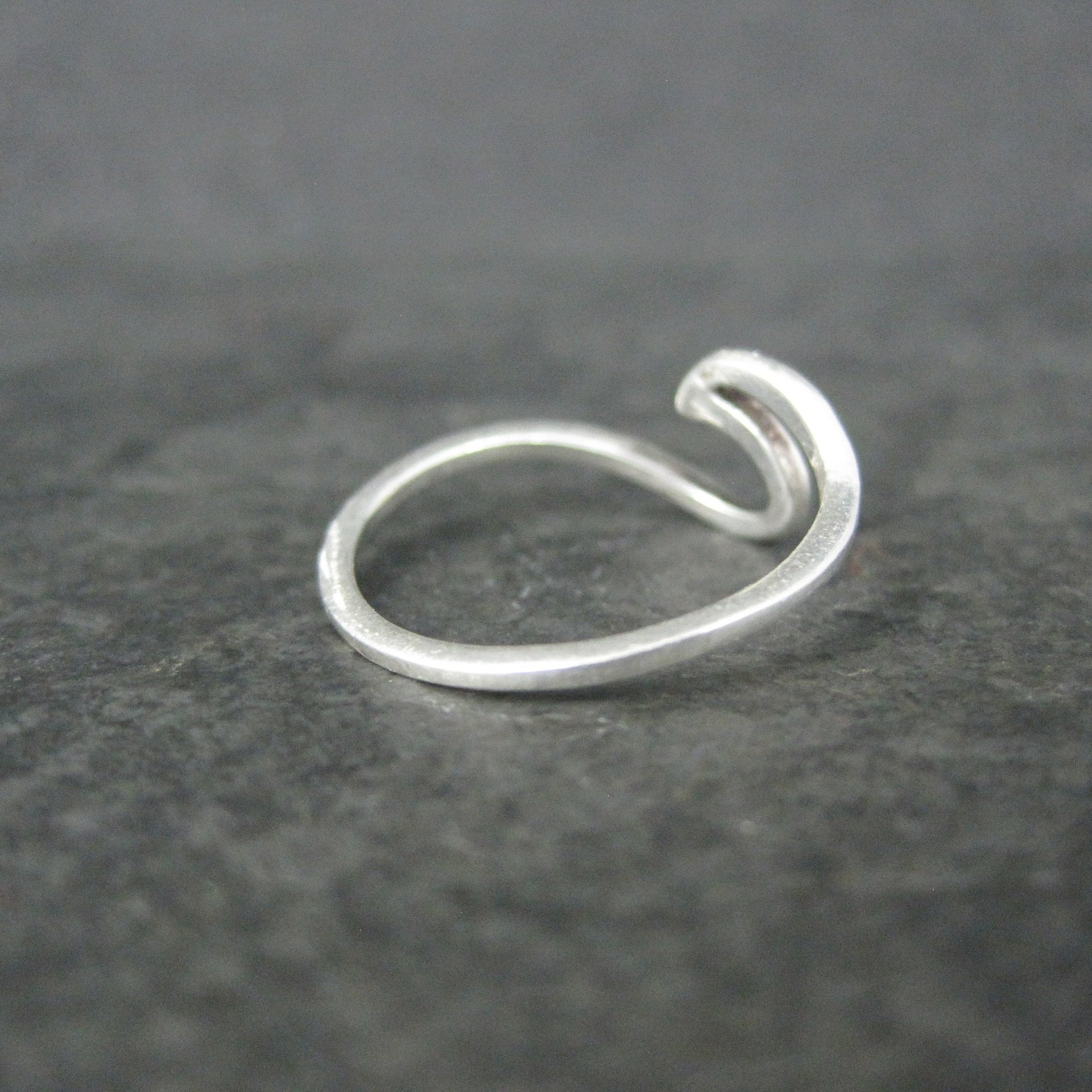Dainty Sterling Wave Ring Size 6