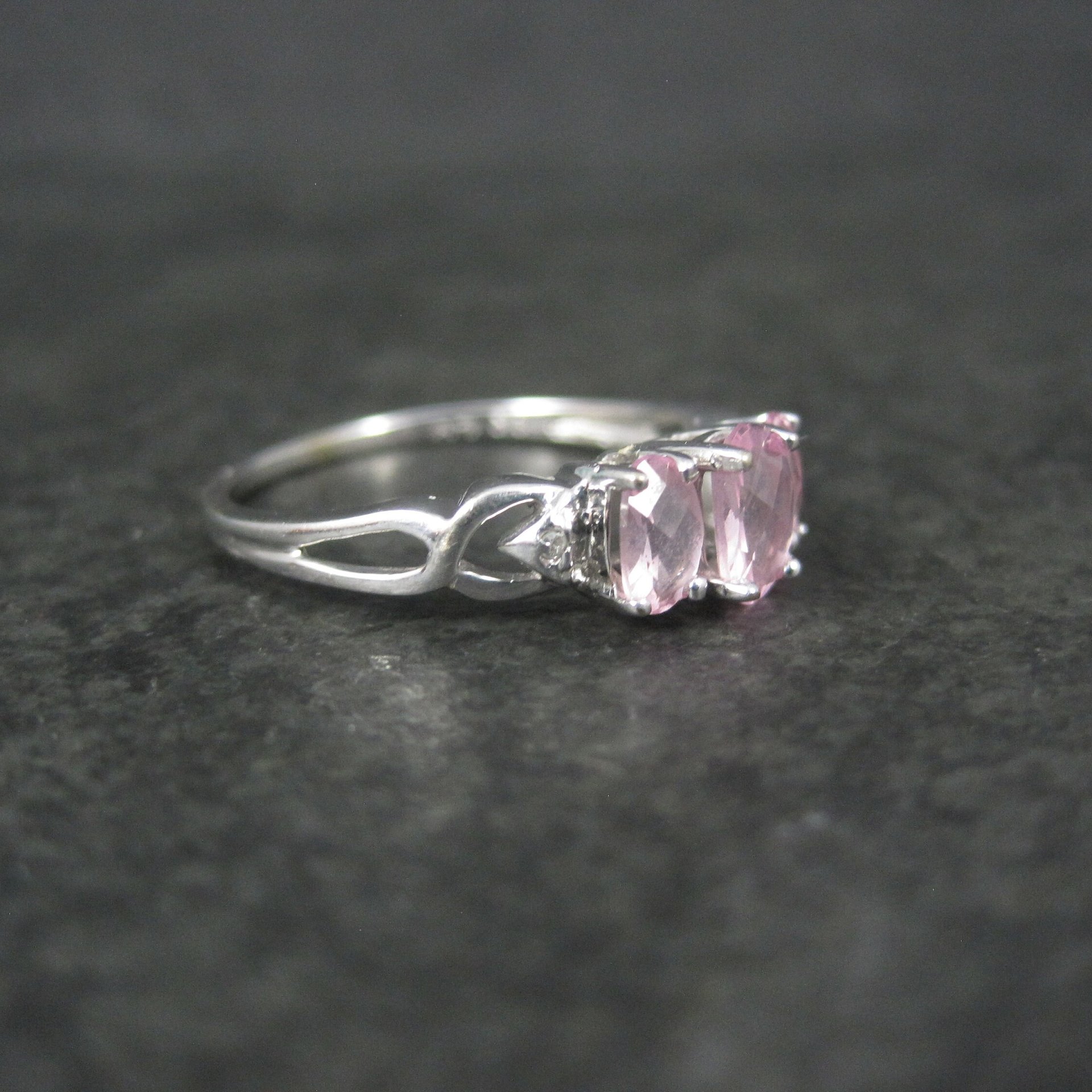 Dainty Vintage 10K Pink Topaz Ring Size 7