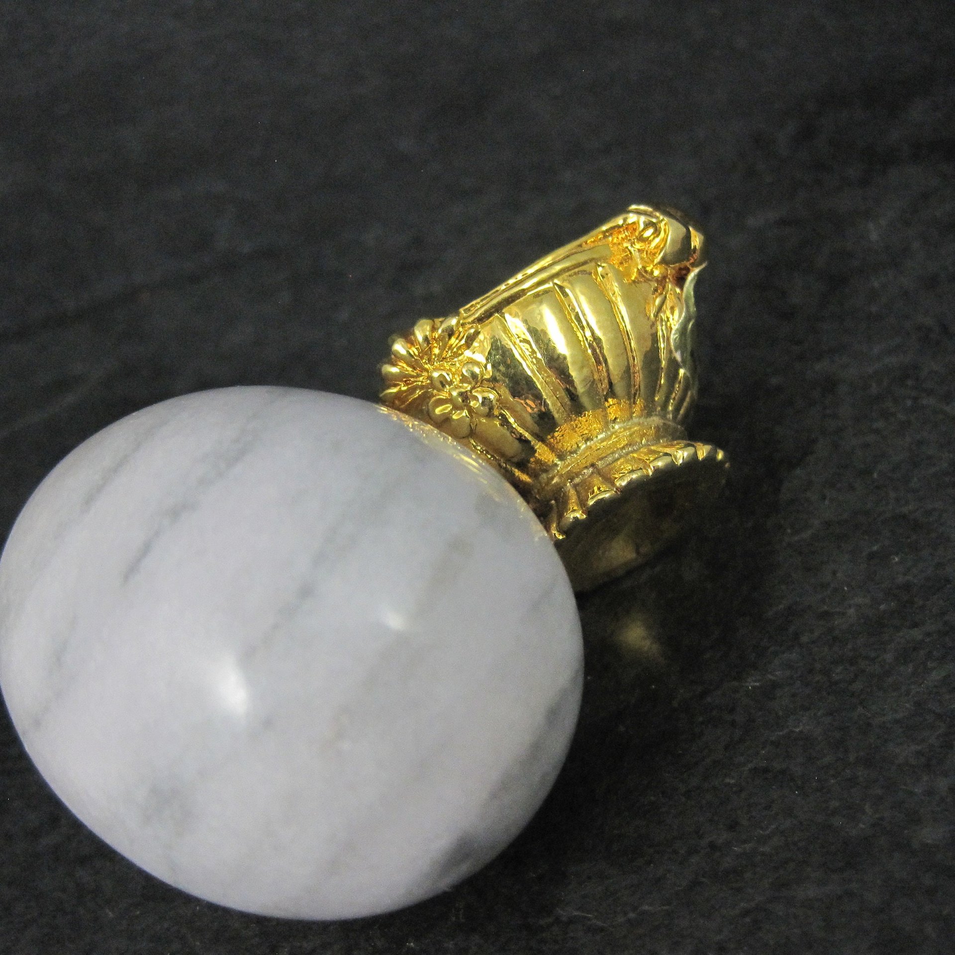 Vintage Enesco Marble Alabaster Egg With Stand