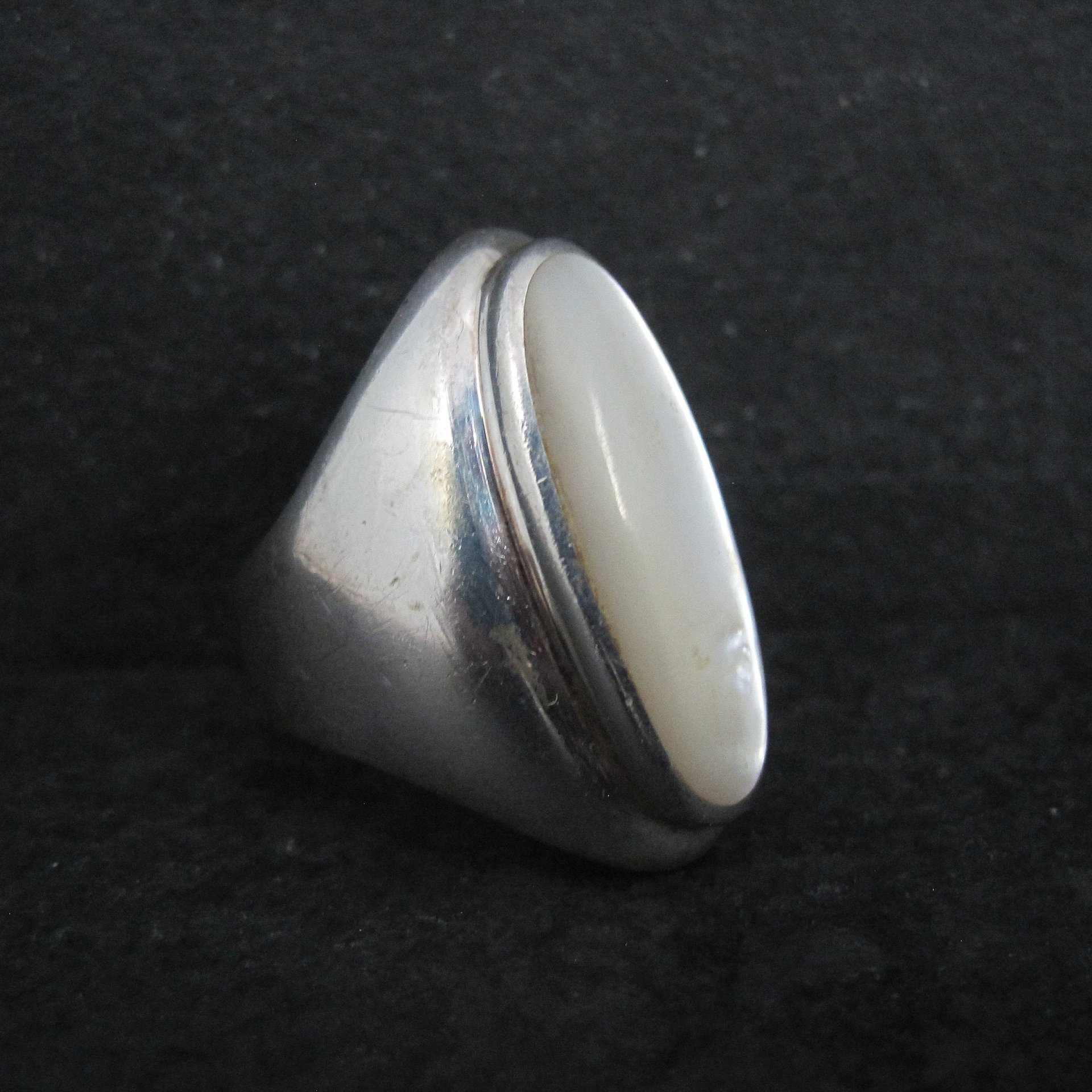 Estate Sterling Mother of Pearl Ring Size 9.5