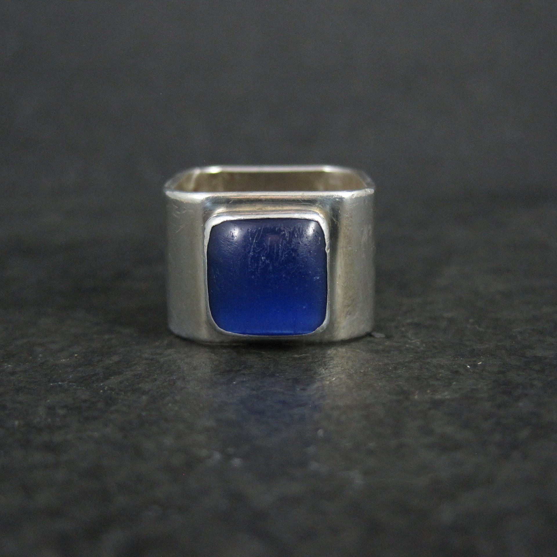 Vintage Sterling Silver Blue Cats Eye Sea Glass Ring Size 8 Square Band