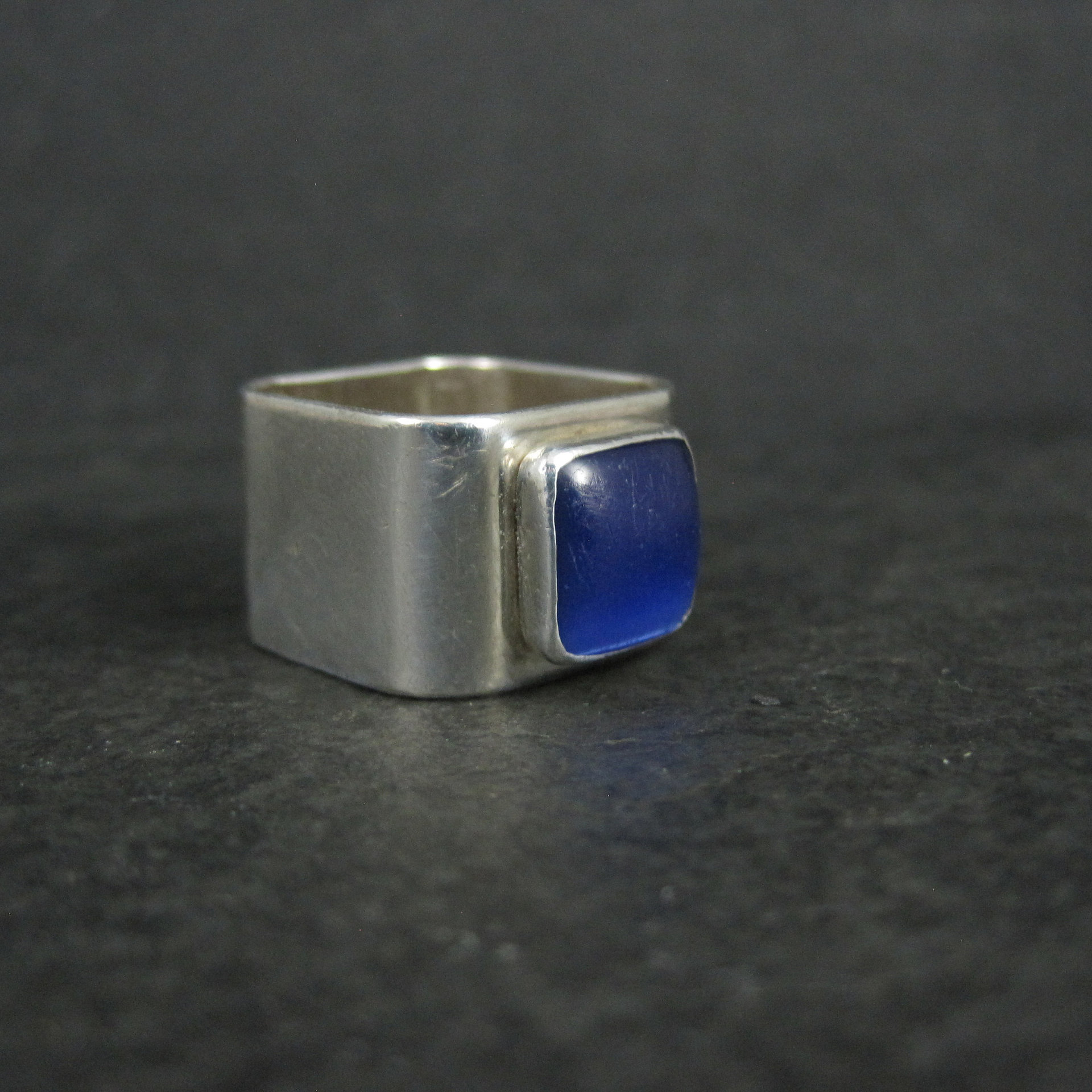 Vintage Sterling Silver Blue Cats Eye Sea Glass Ring Size 8 Square Band