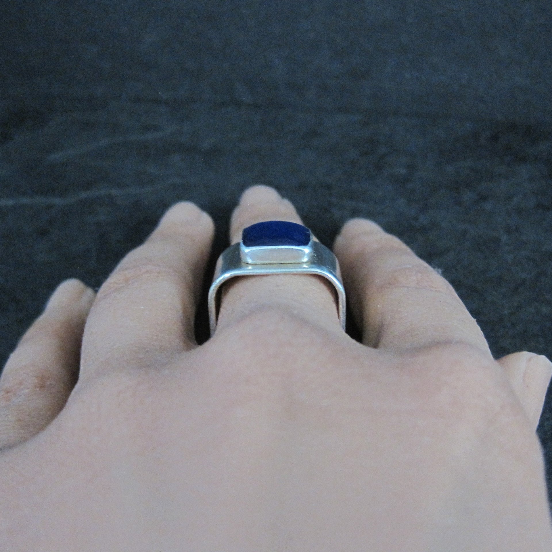 Vintage Sterling Silver Blue Cats Eye Sea Glass Ring Size 8 Square Band