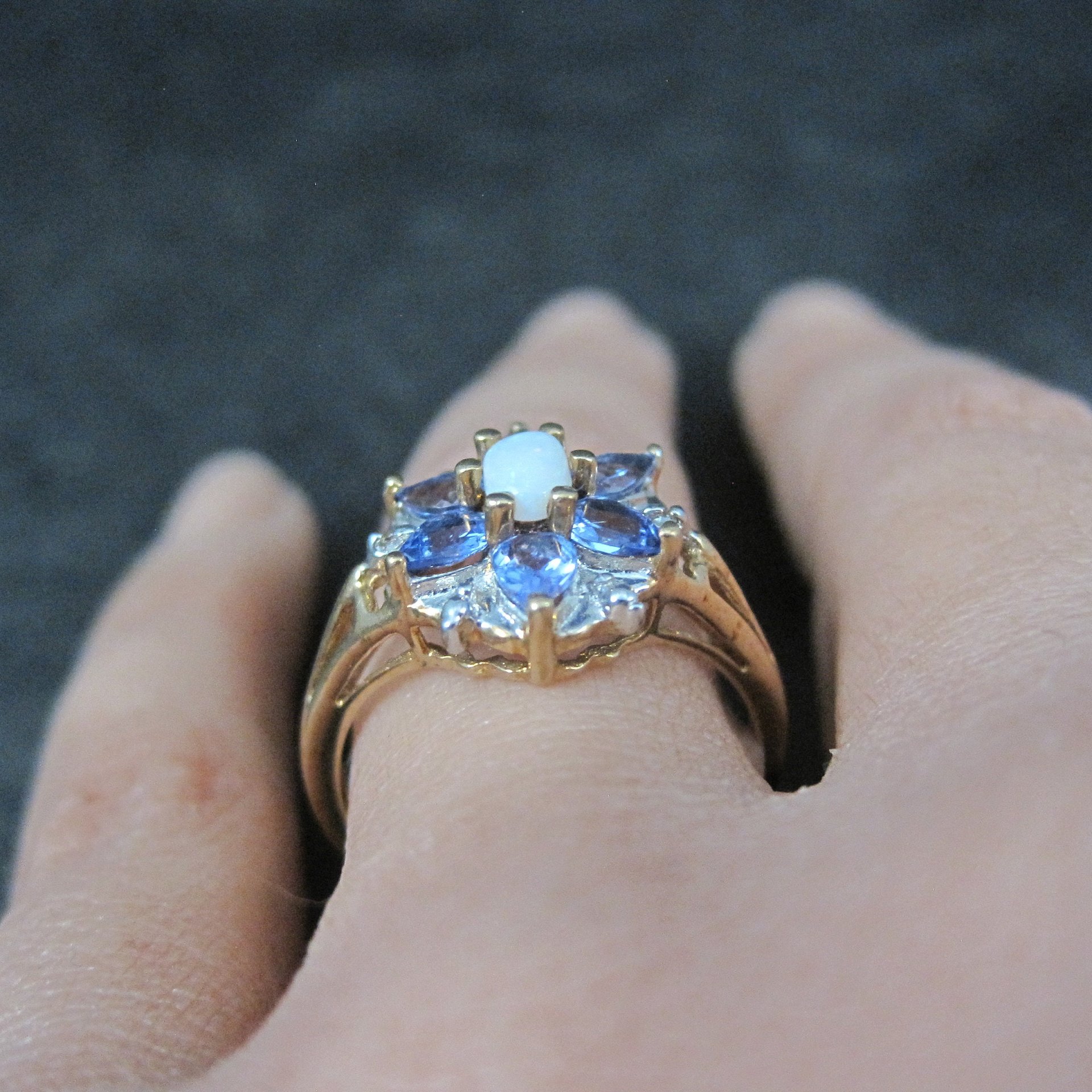 Vintage 10K Tanzanite Opal Ring Size 7