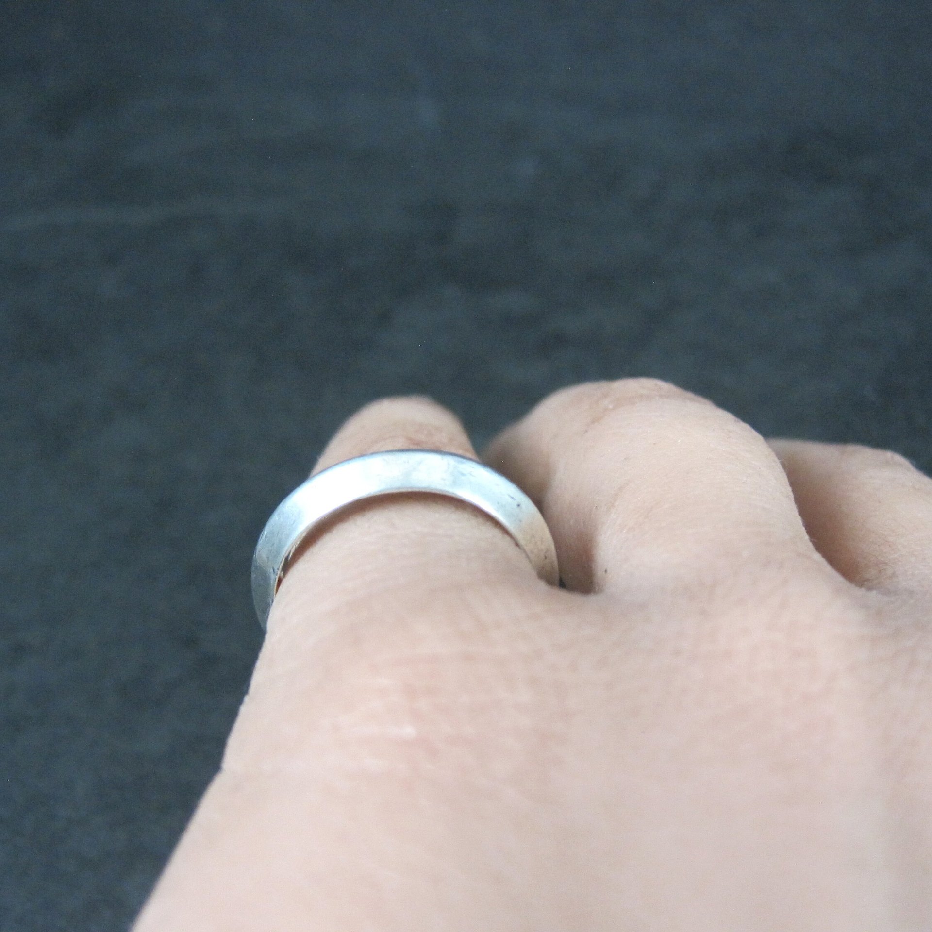 Vintage 4mm Sterling Tribal Band Ring Size 6