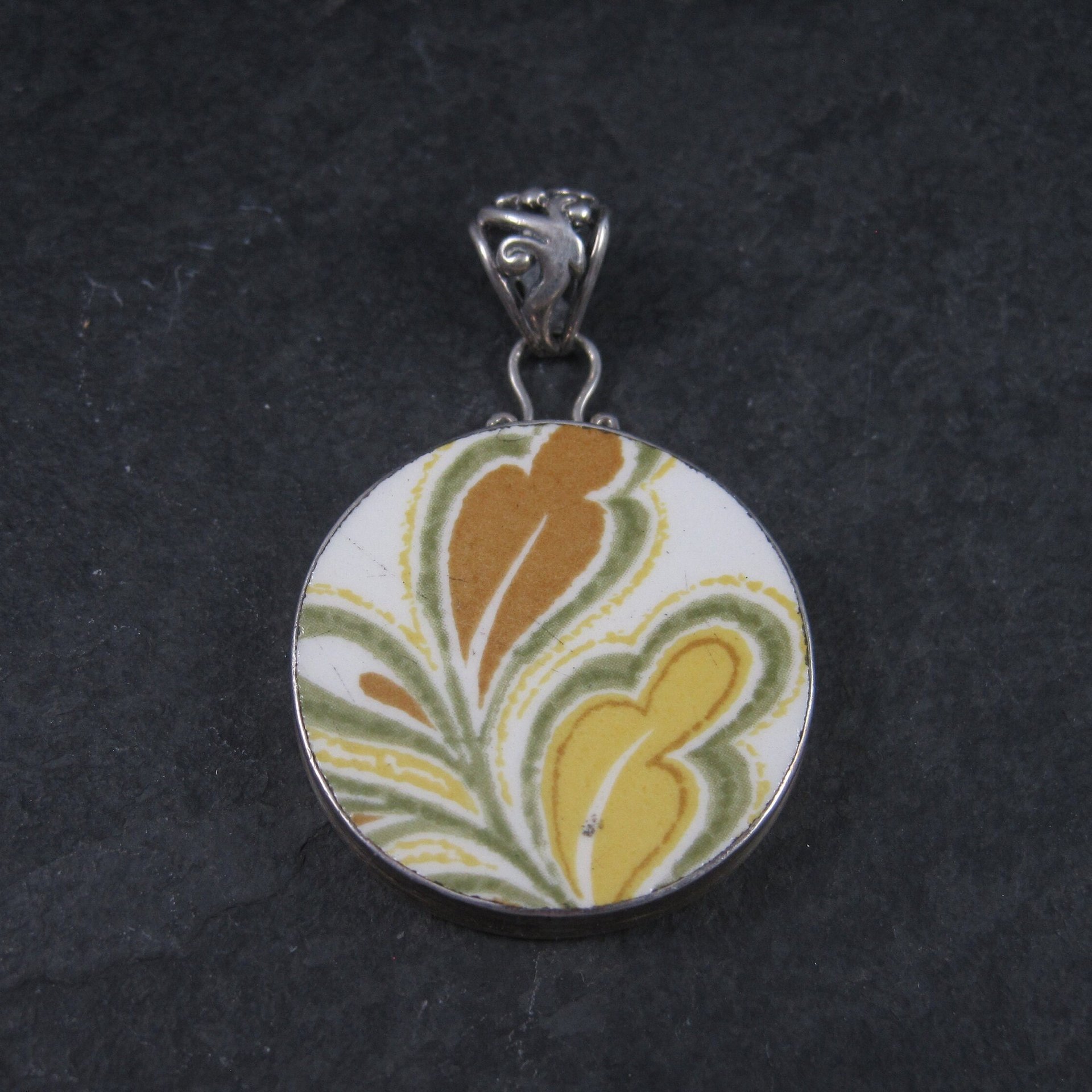 Vintage Sterling Yellow Pottery Pendant Necklace