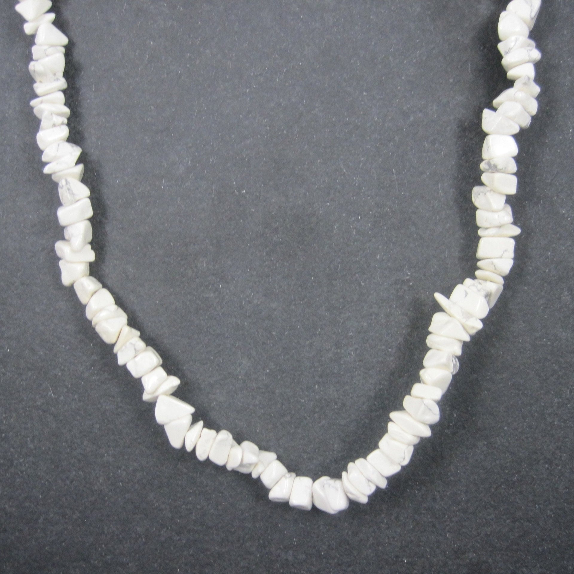 Vintage Howlite Nugget Bead Necklace 30 Inches