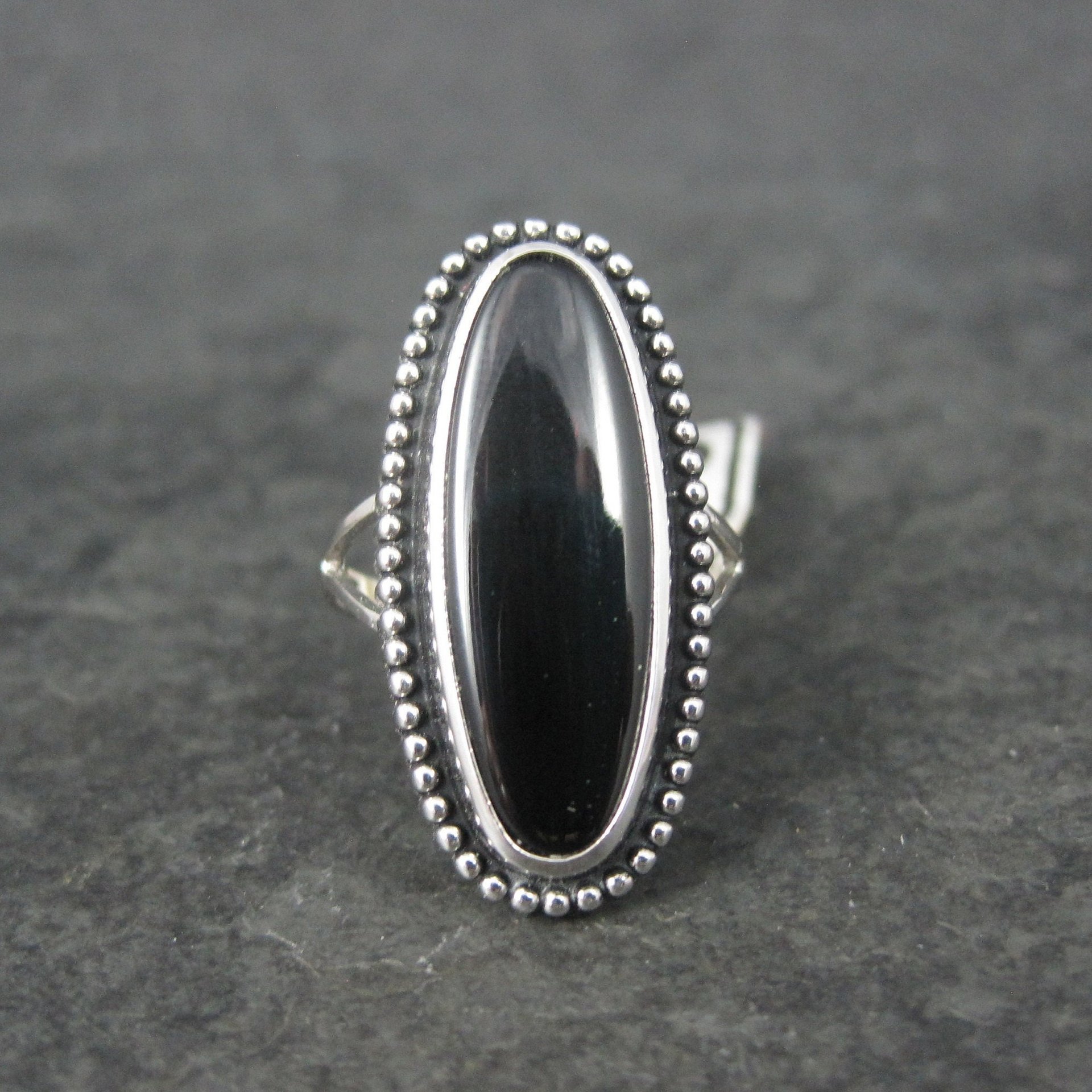 Vintage Rhodium Onyx Ring Size 6 Uncas