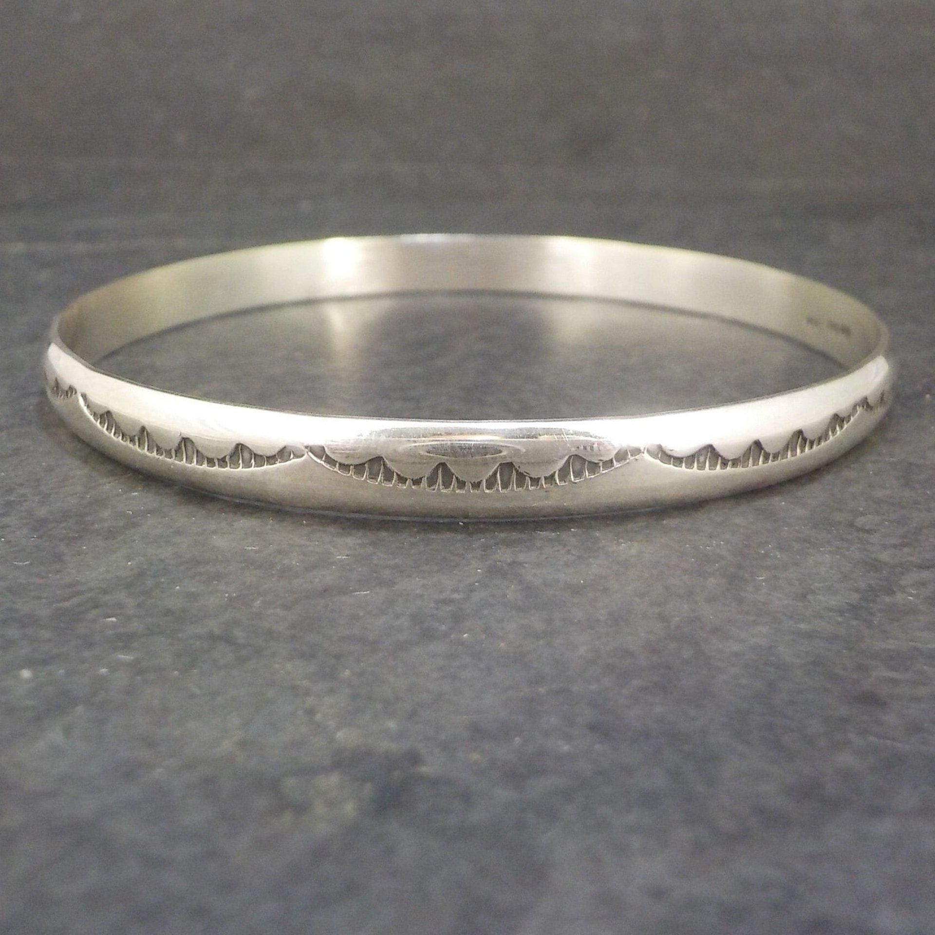 Navajo Vintage Sterling Bangle Bracelet 7.5 Inches