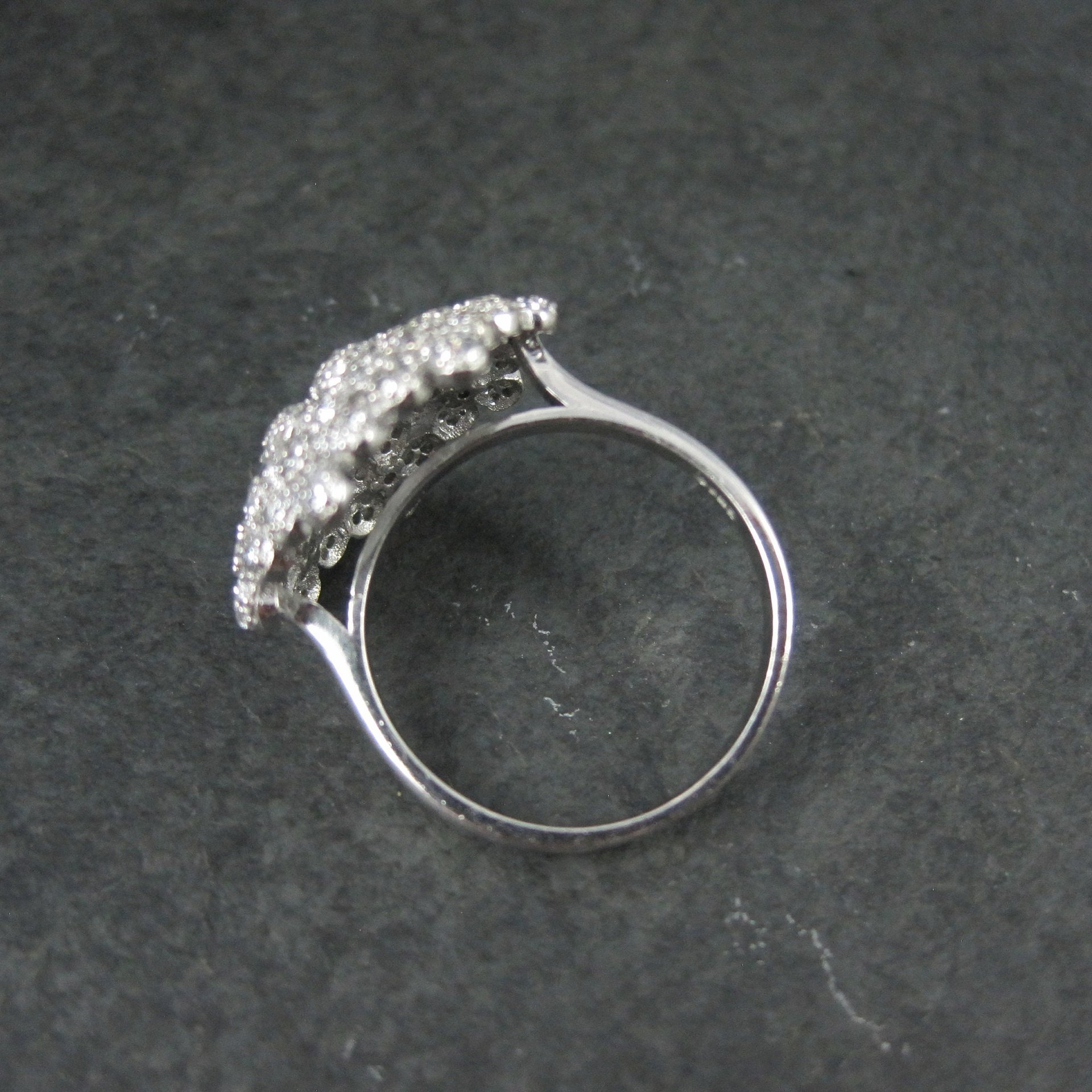 Sterling Silver Flower Ring Size 8 Estate Jewelry