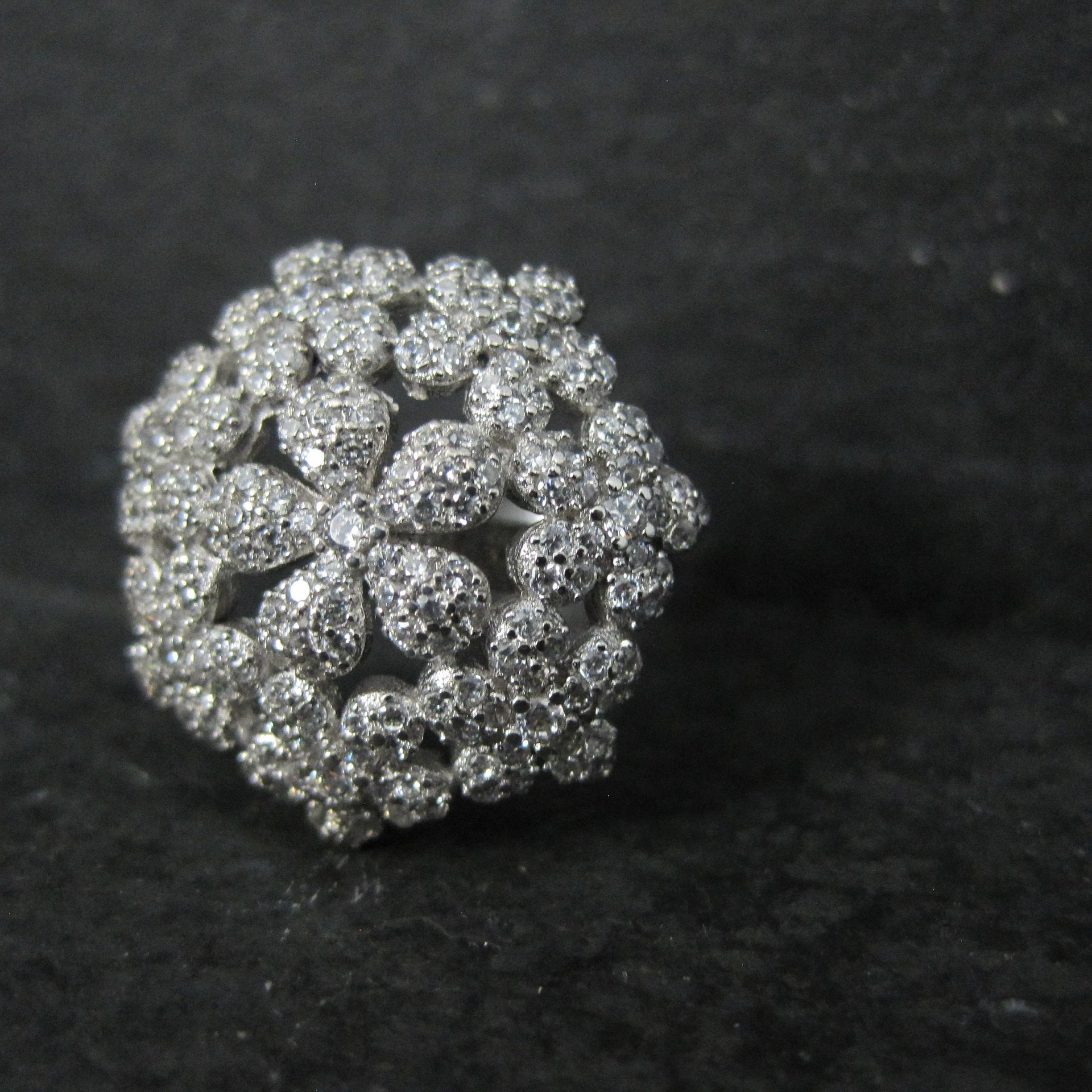 Sterling Silver Flower Ring Size 8 Estate Jewelry