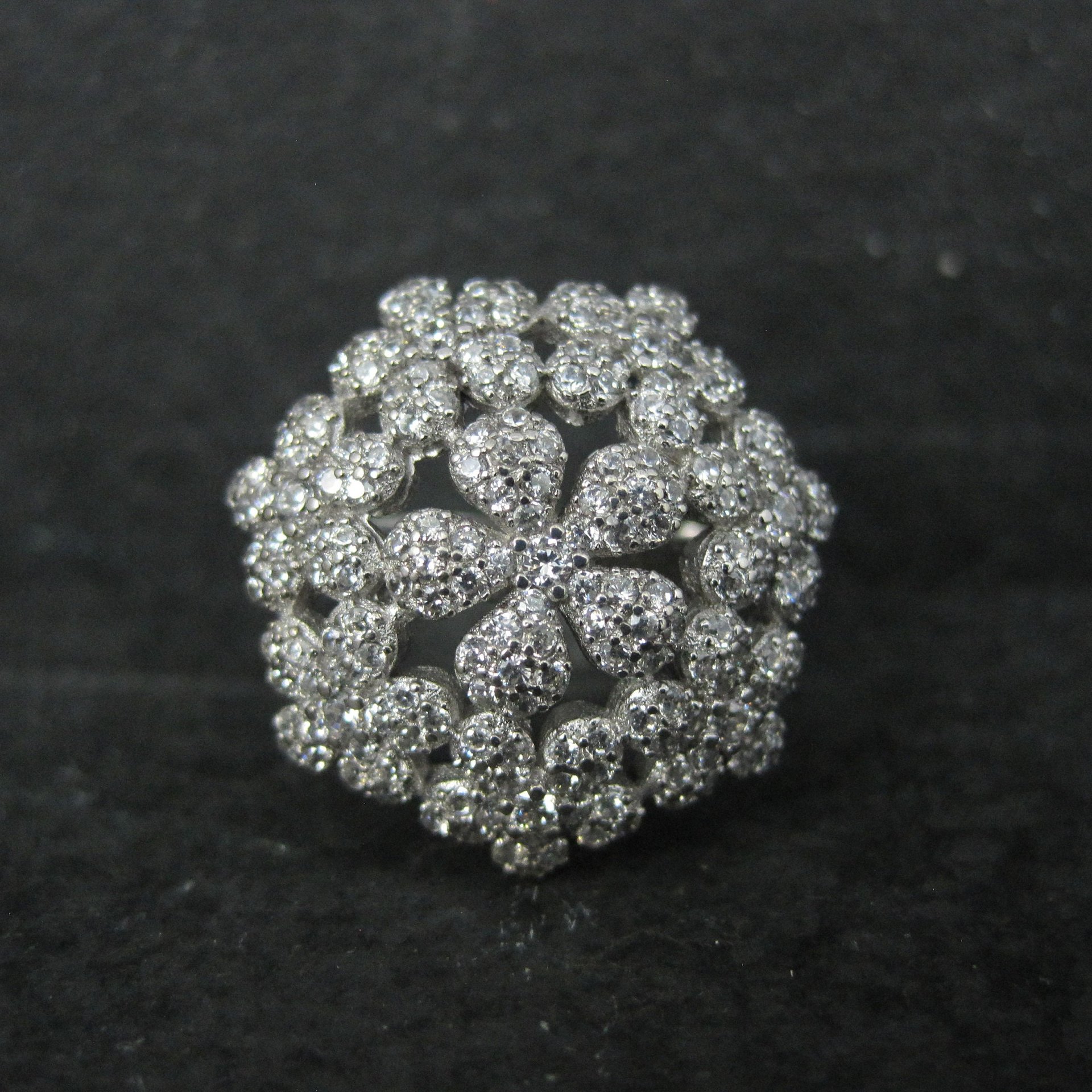 Sterling Silver Flower Ring Size 8 Estate Jewelry