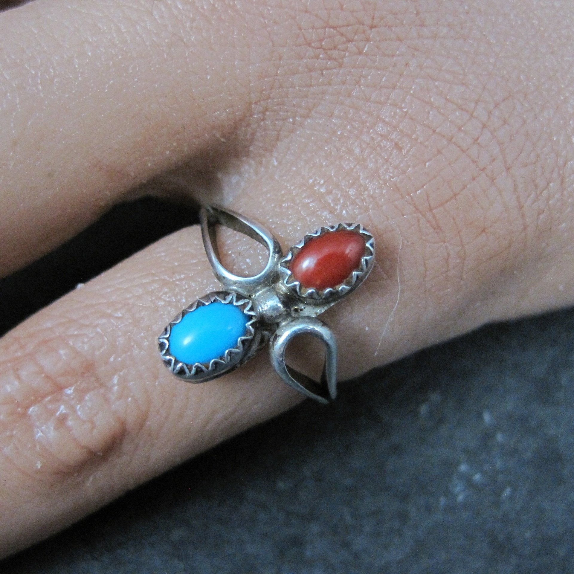 Dainty Turquoise and Coral Ring Size 4 Southwestern Vintage Sterling Silver