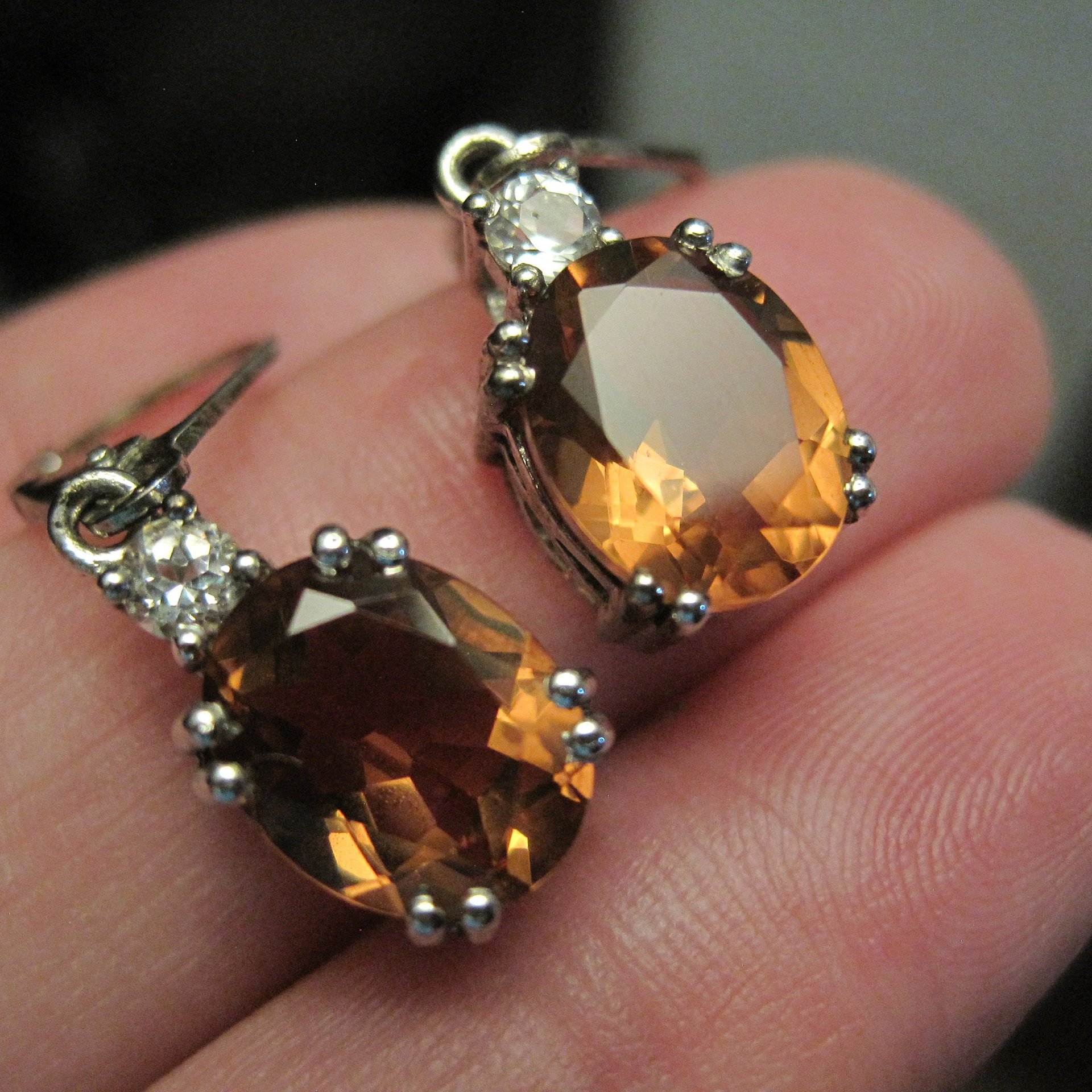 Color Change Diaspore Zultanite Leverback Earrings