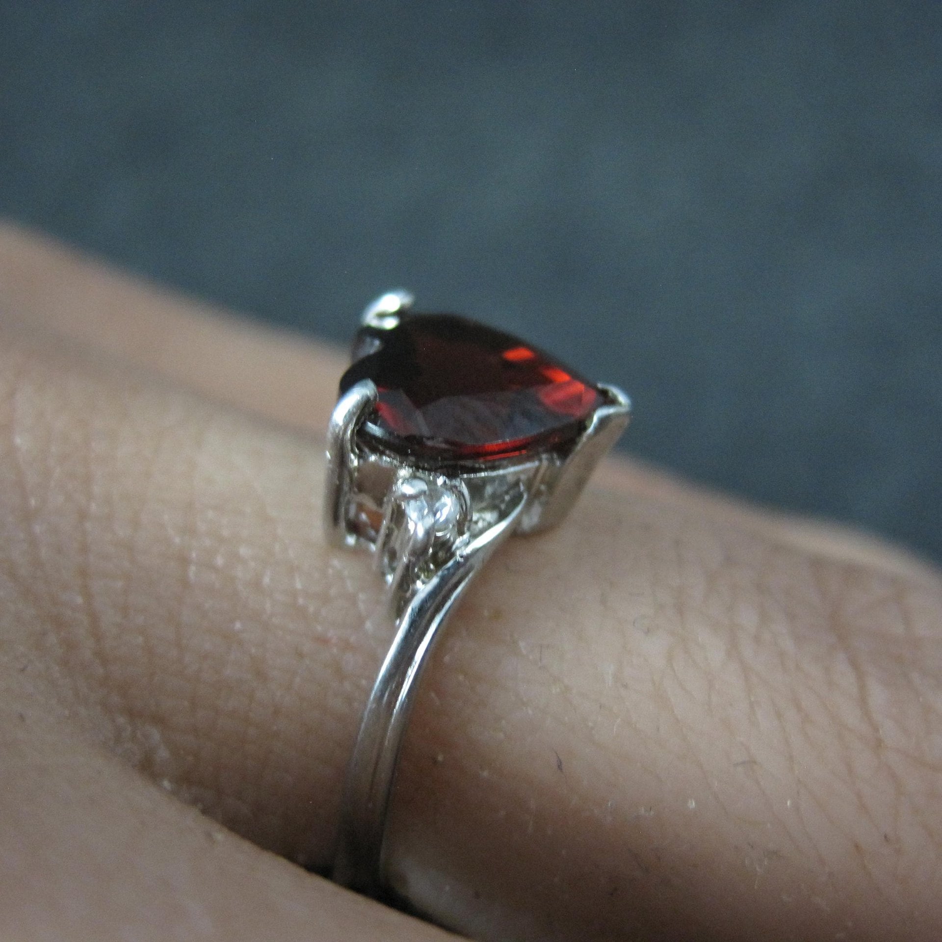 Vintage Sterling Silver Garnet Heart Ring Size 5.5