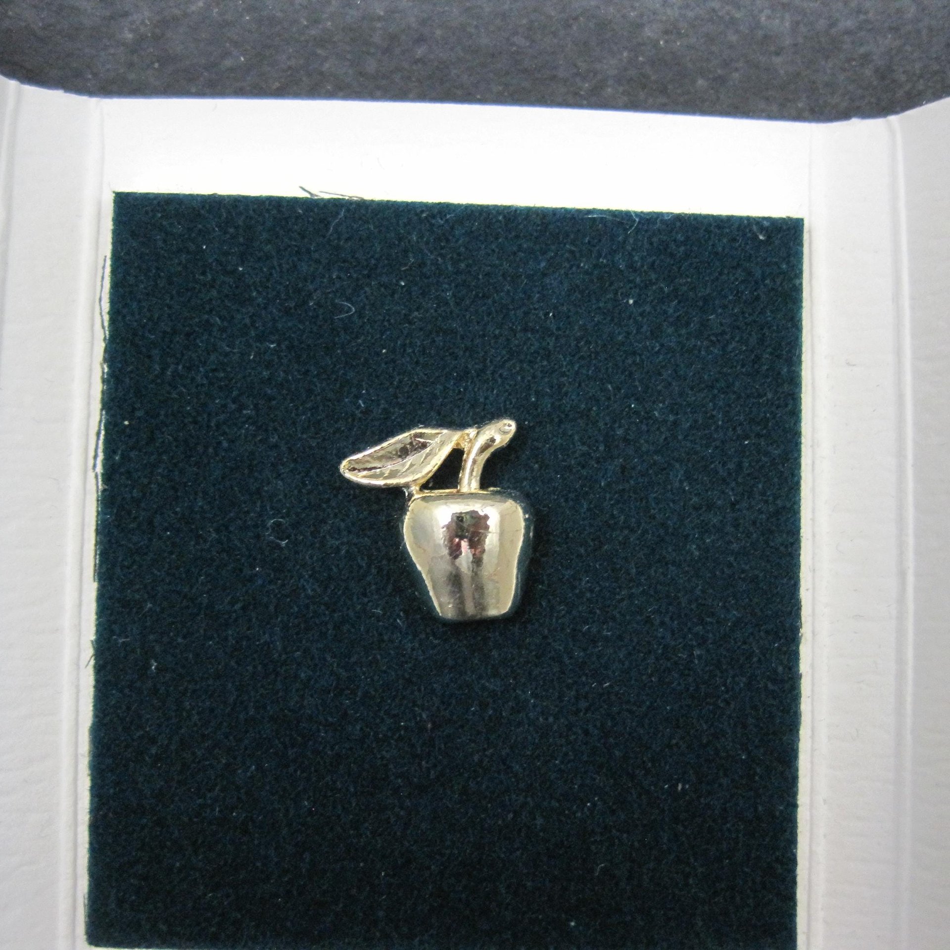 1988 Golden Apple Pin New Old Stock 24K Gold Plated Original Packaging