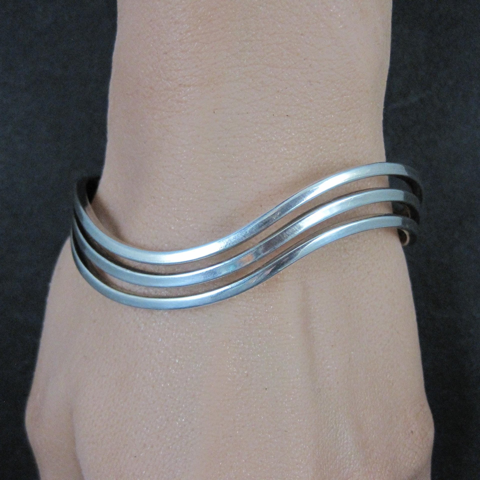 Vintage Wavy Cuff Bracelet 6.5 Inches Sterling Silver Estate Jewelry