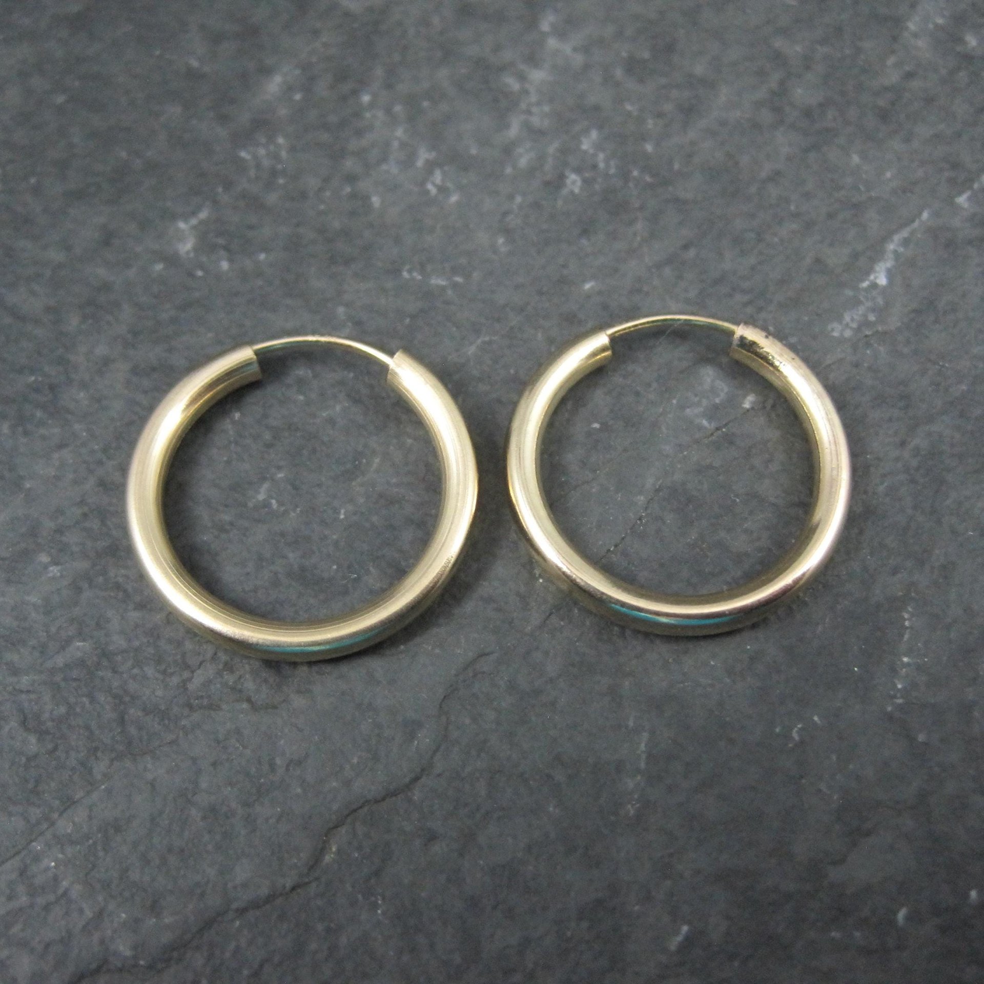 3/4" Gold Hoop Earrings 19mm 14K Gold Filled New Old Stock
