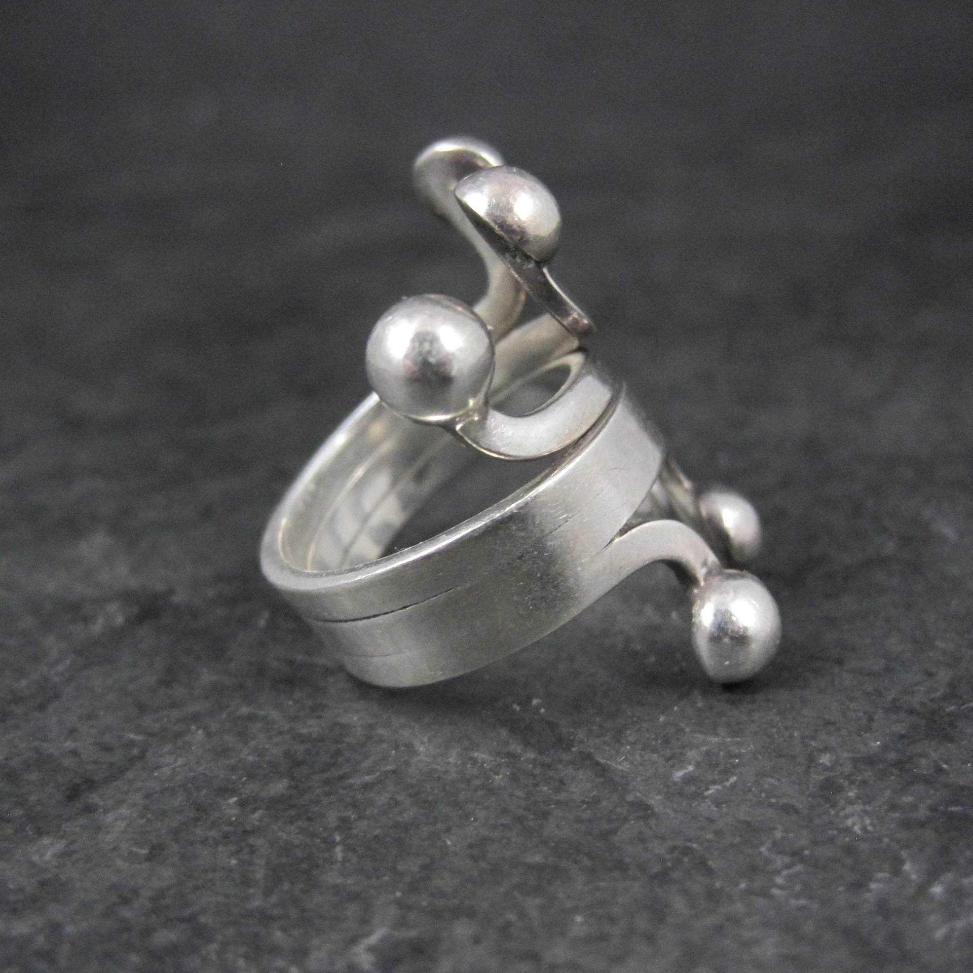 Unusual Vintage Sterling Modernist Ring Size 8