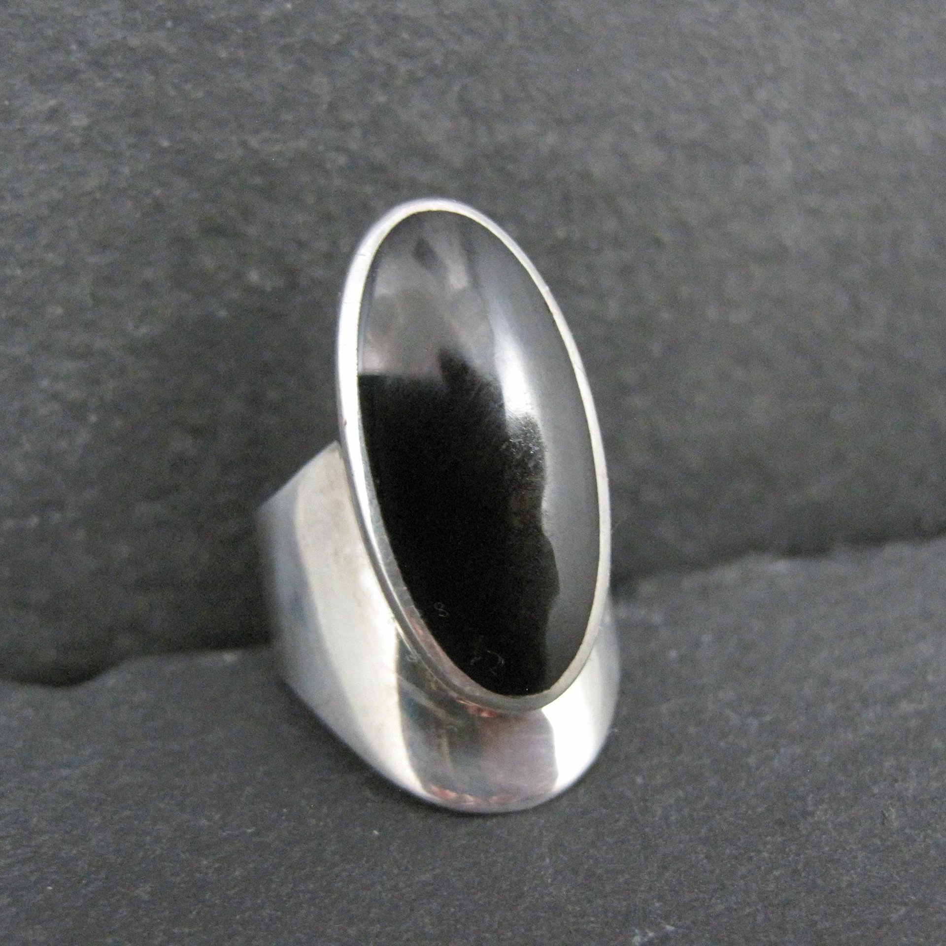 Vintage Sterling Silver Onyx Ring Size 5 Modernist