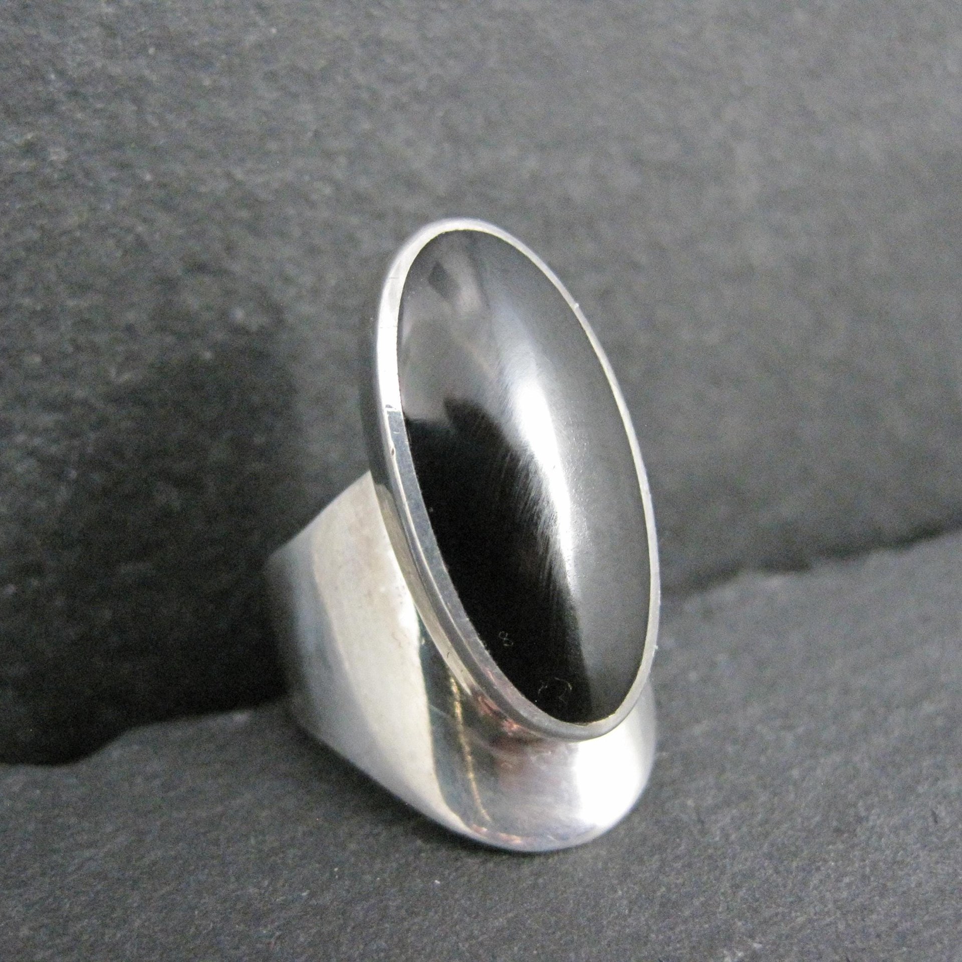 Vintage Sterling Silver Onyx Ring Size 5 Modernist
