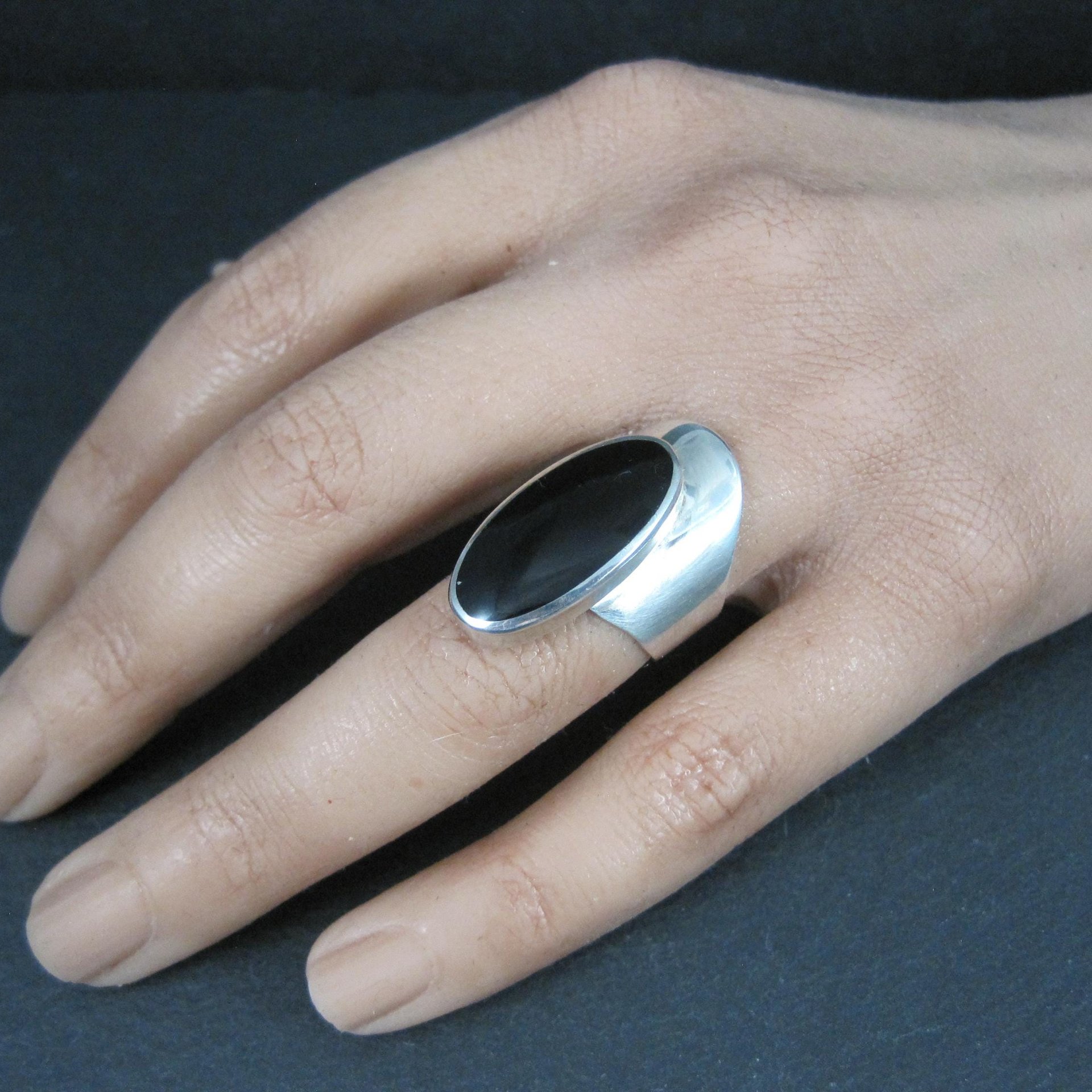 Vintage Sterling Silver Onyx Ring Size 5 Modernist